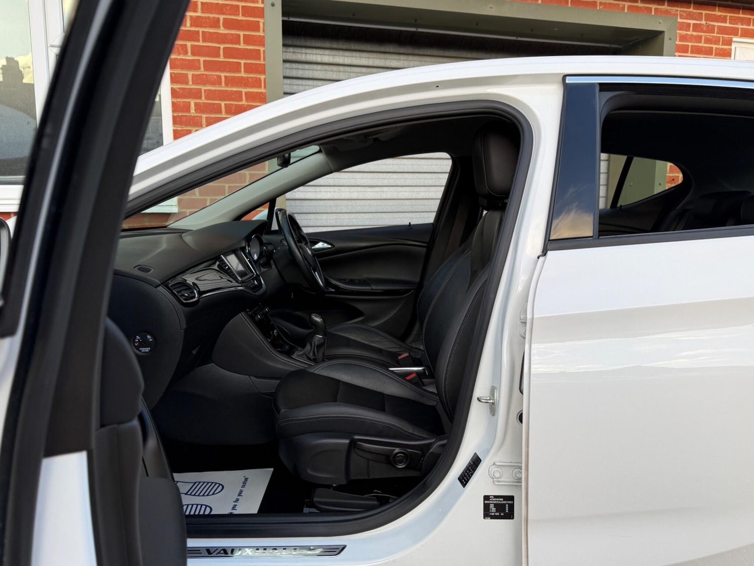 Used Vauxhall Astra for sale - 77016810: Photo 25