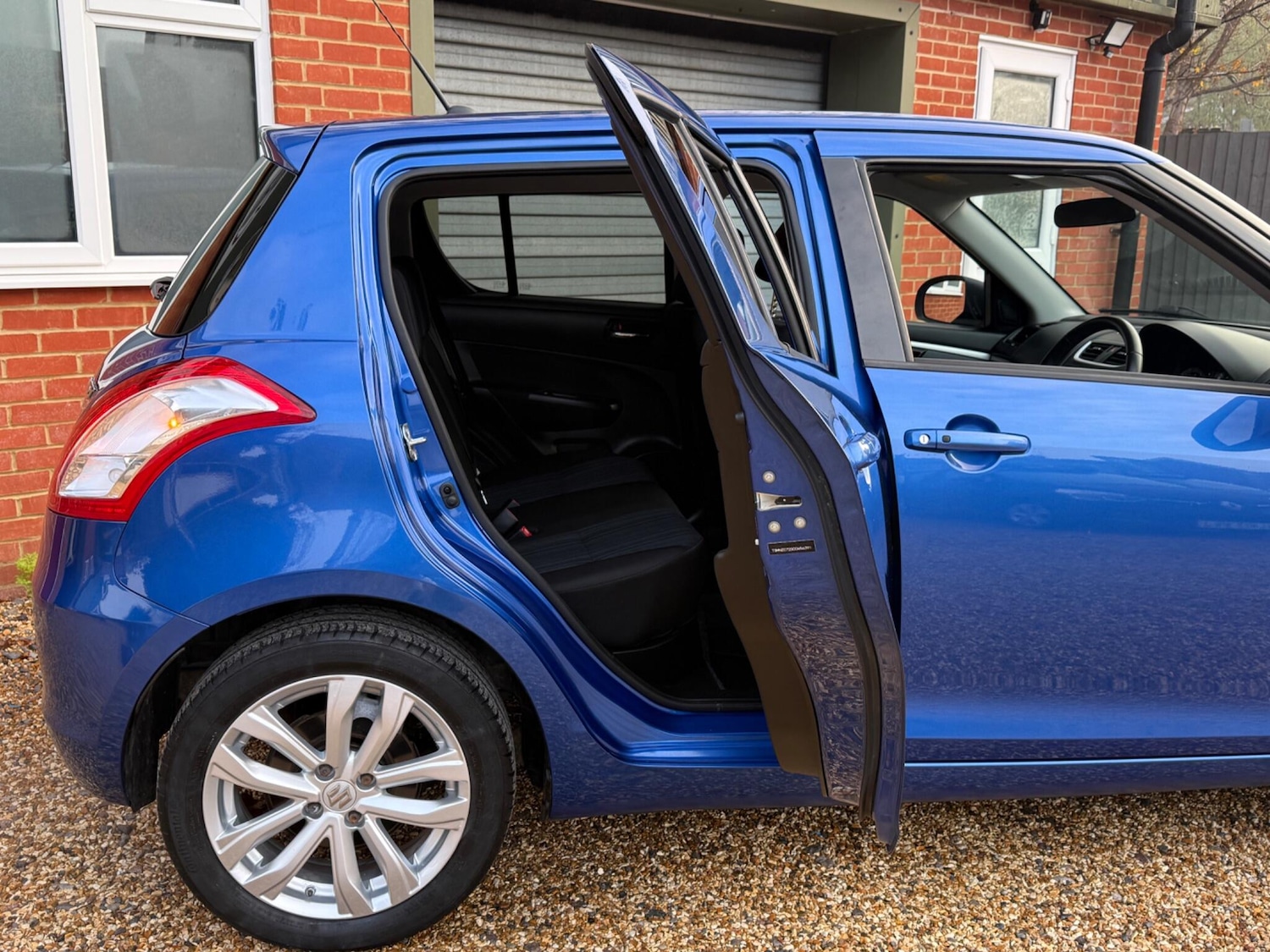 Used Suzuki Swift 2016 for sale - 77001972: Photo 14