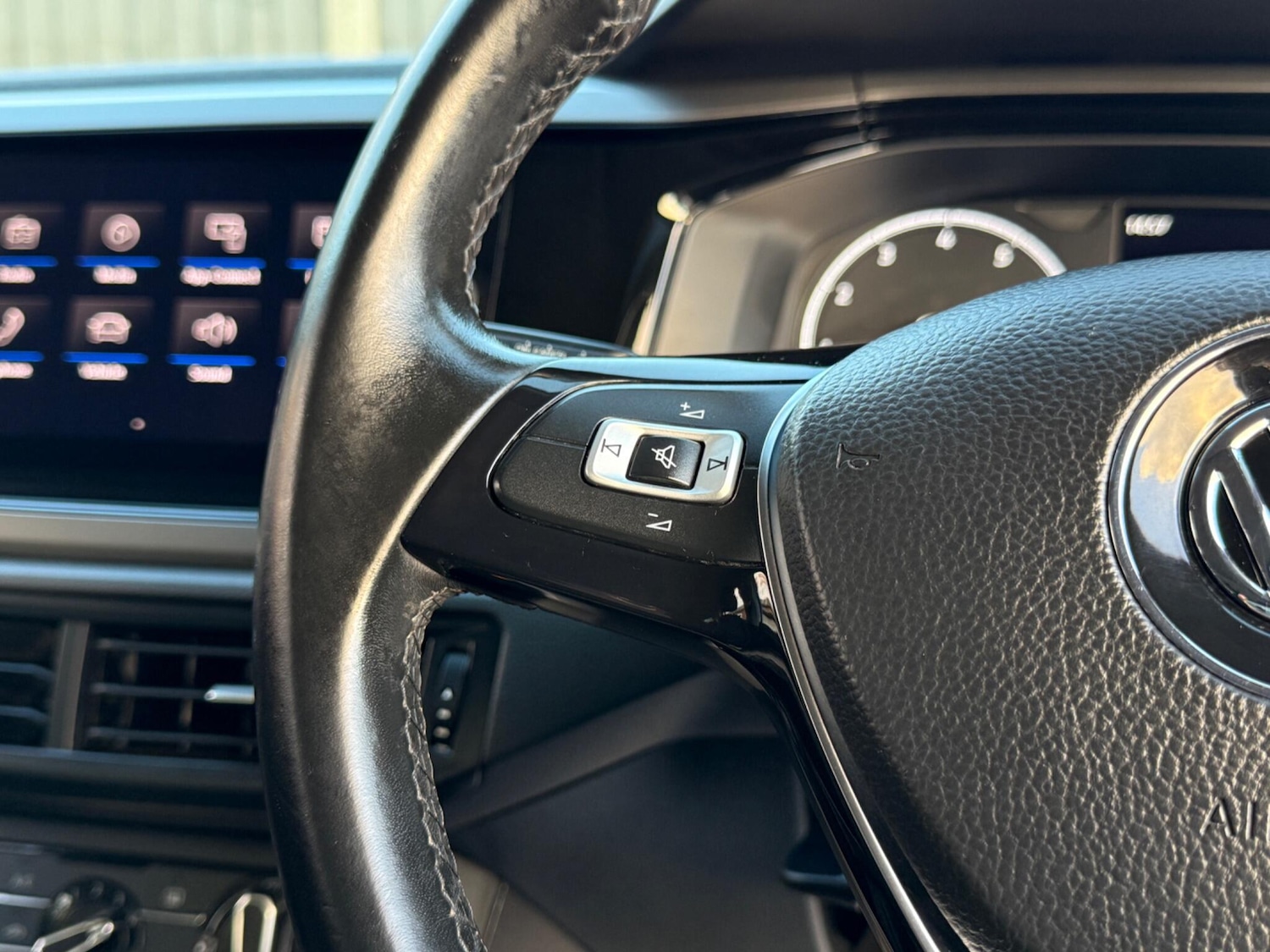 Used Volkswagen Polo for sale - 77016313: Photo 27