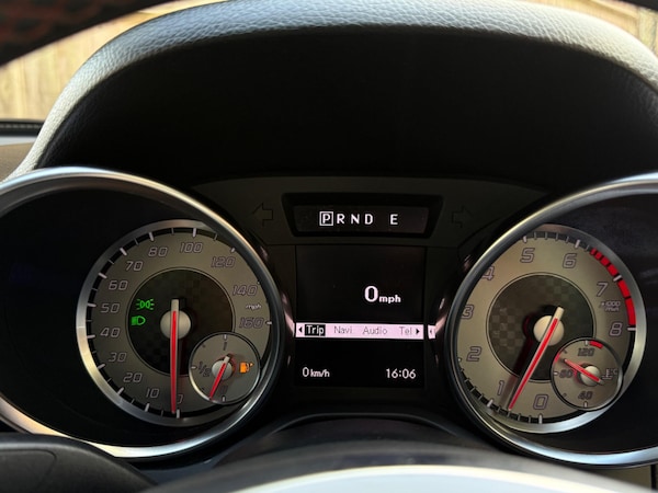 Used Mercedes-Benz SLK 2013 for sale - 75564213: Photo 39