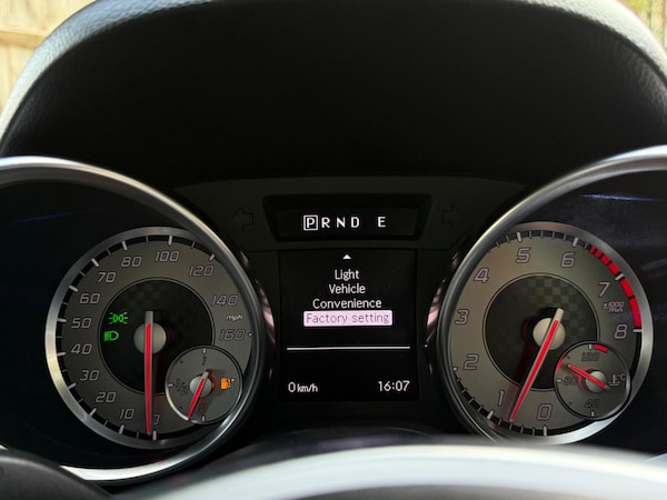 Used Mercedes-Benz SLK 2013 for sale - 75564213: Photo 51