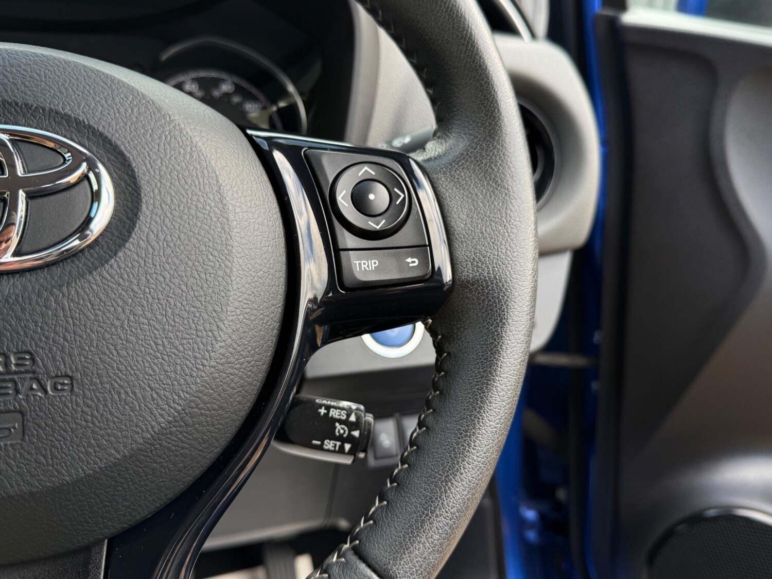 Used Toyota Yaris 2017 for sale - 77279402: Photo 37