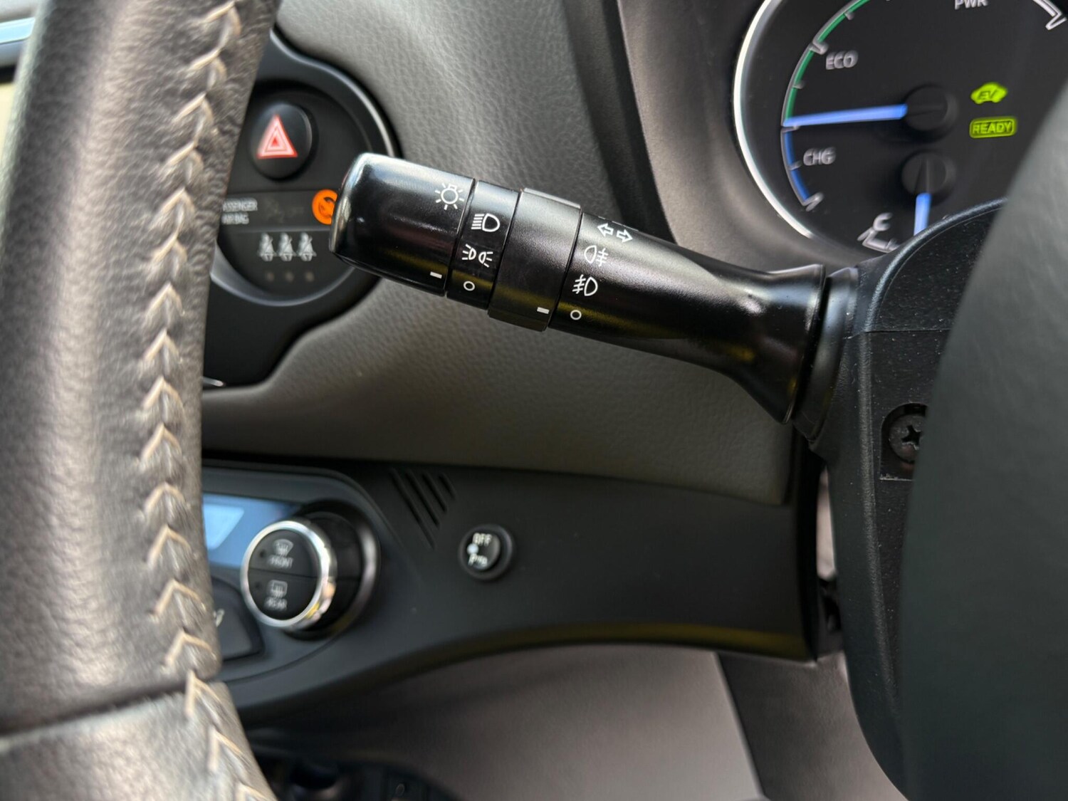 Used Toyota Yaris 2017 for sale - 77279402: Photo 39