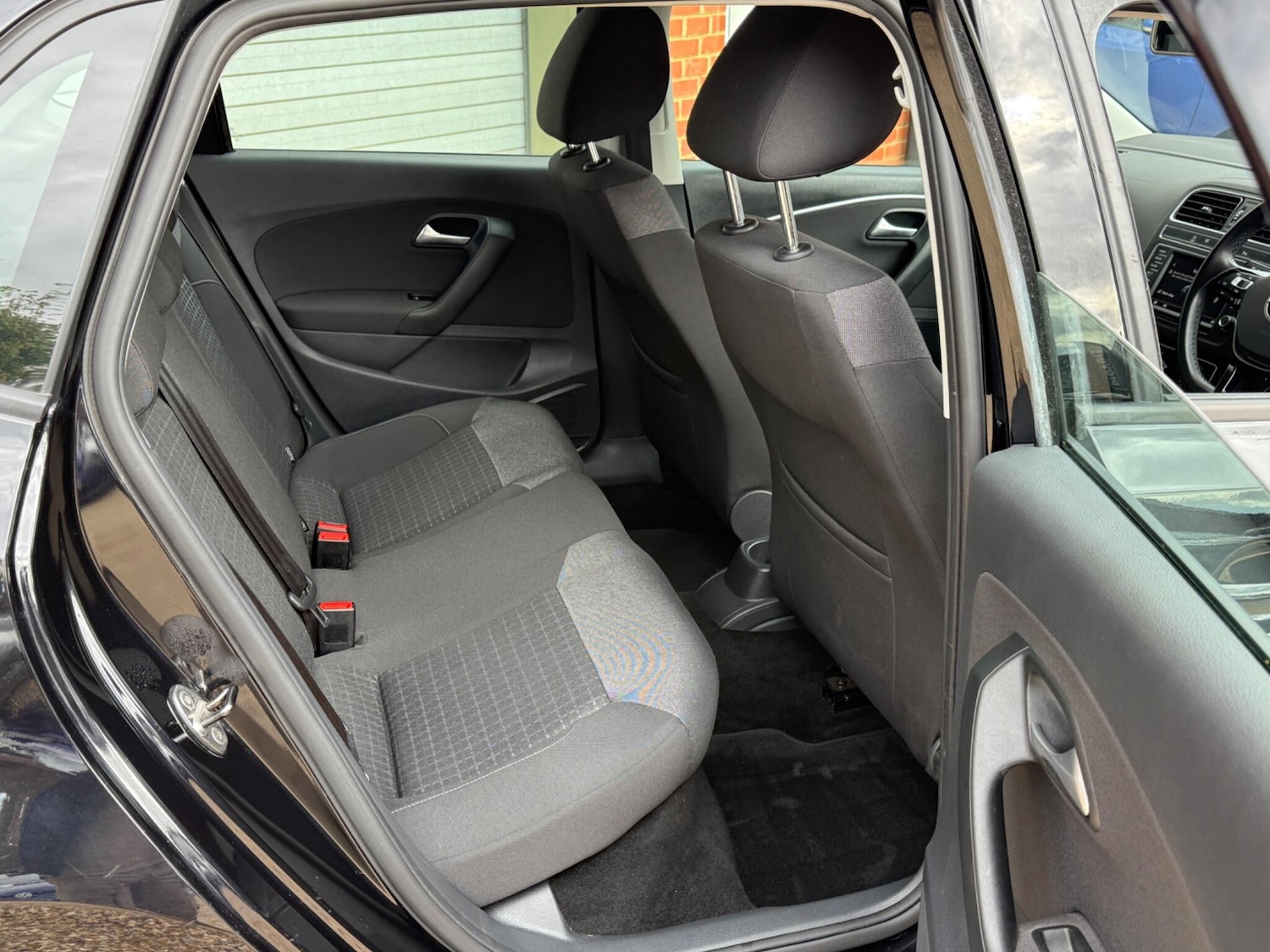 Used Volkswagen Polo 2015 for sale - 76153033: Photo 15