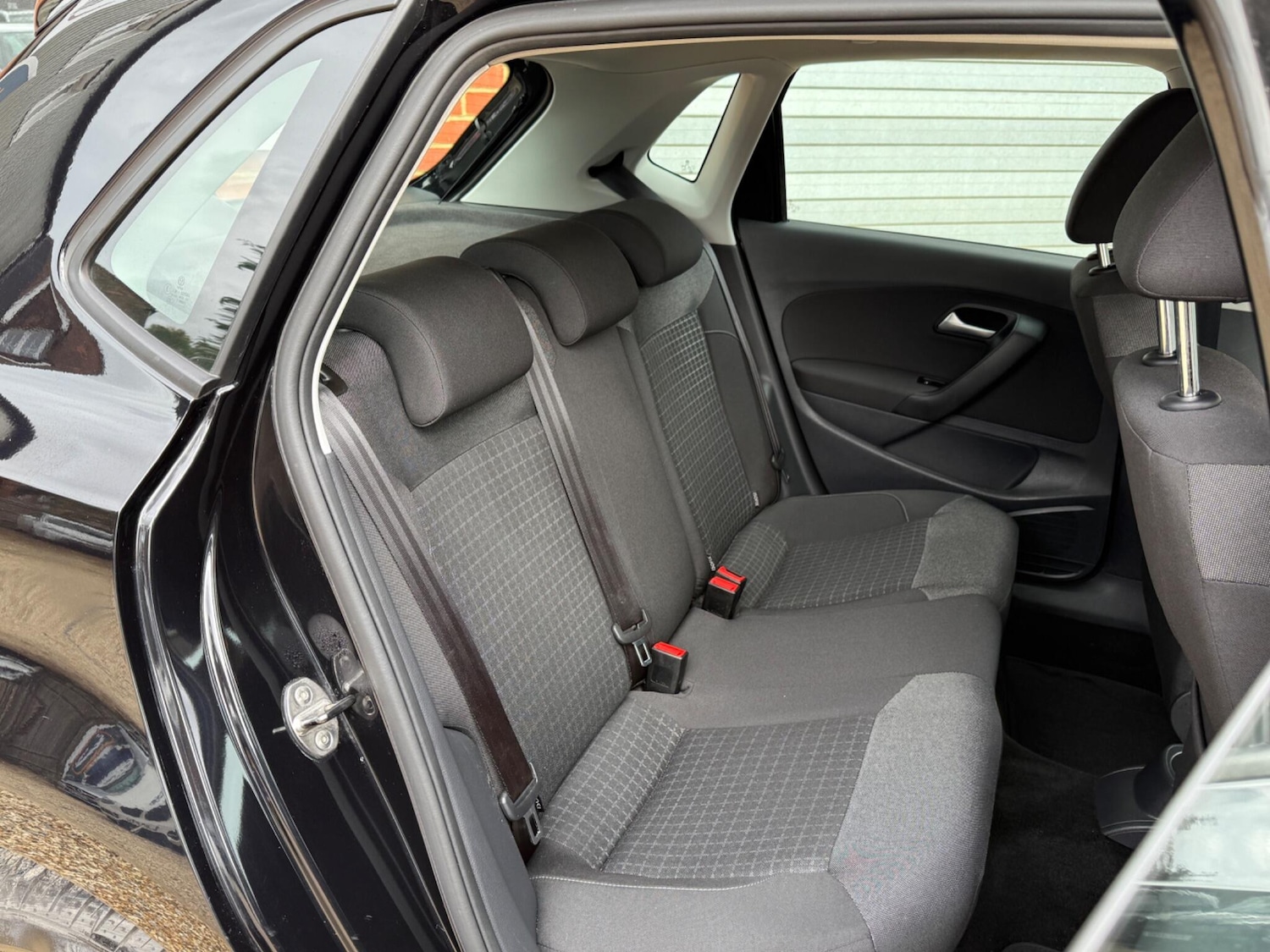 Used Volkswagen Polo 2015 for sale - 76153033: Photo 16