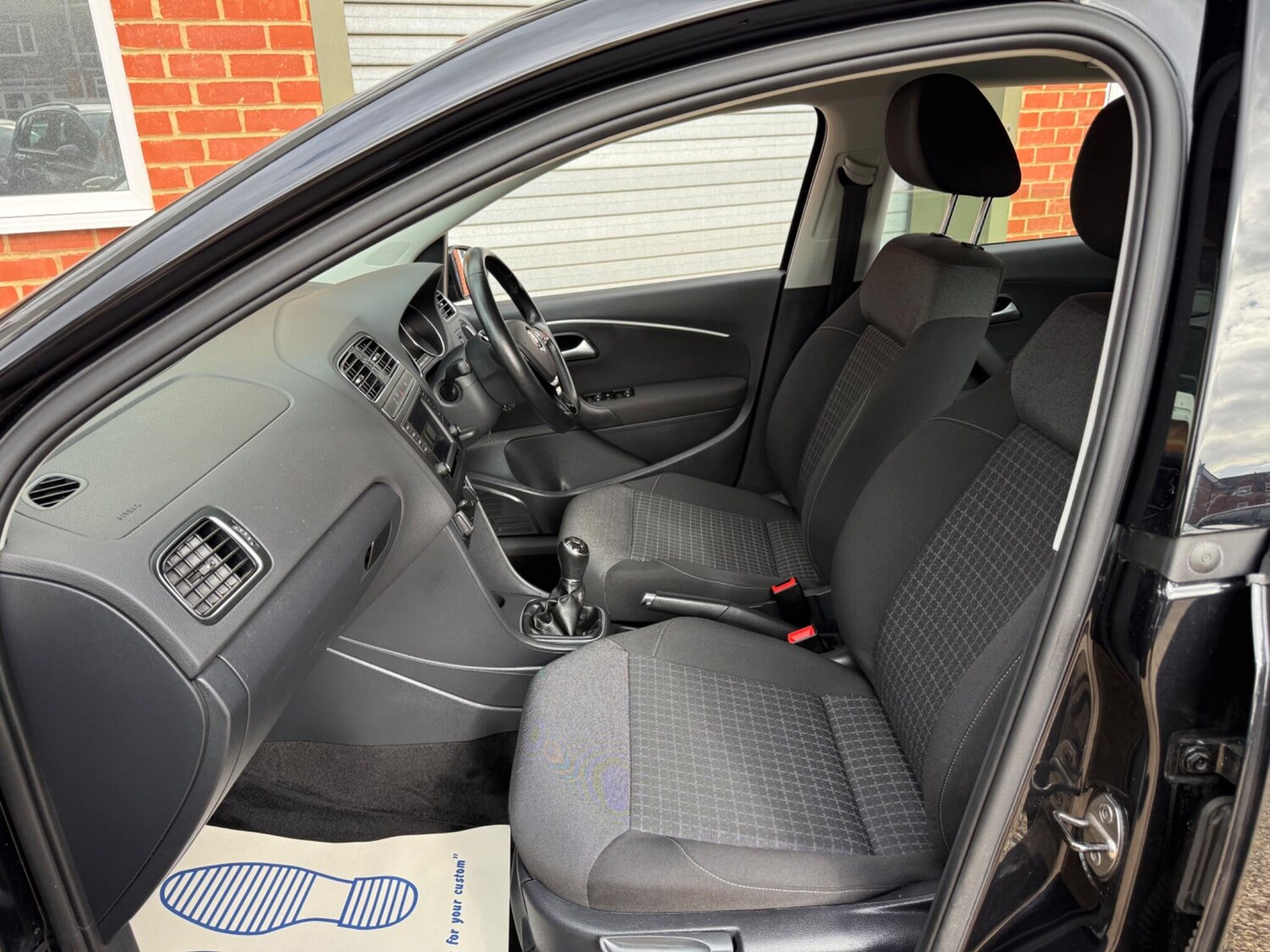 Used Volkswagen Polo 2015 for sale - 76153033: Photo 25