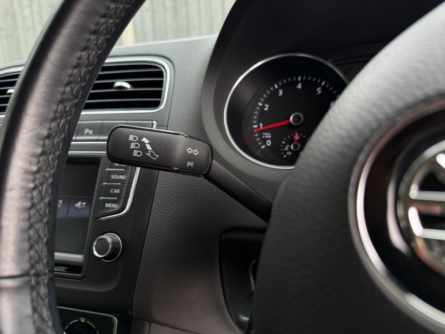 Used Volkswagen Polo 2015 for sale - 76153033: Photo 30