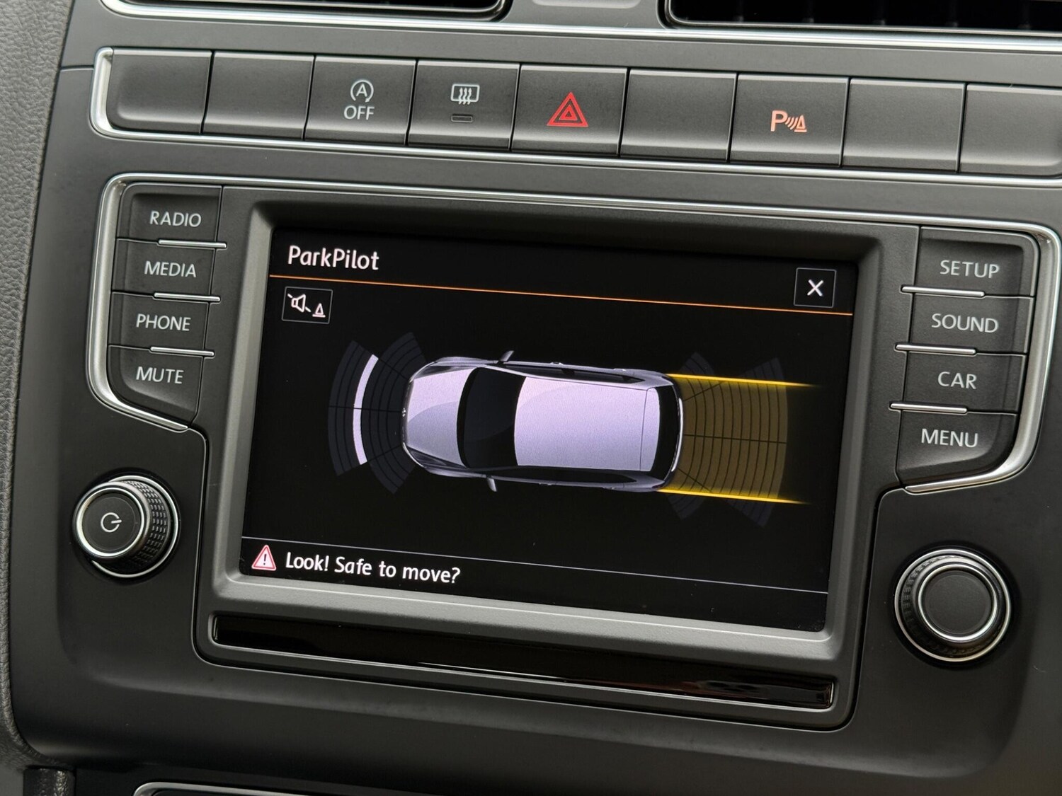 Used Volkswagen Polo 2015 for sale - 76153033: Photo 40