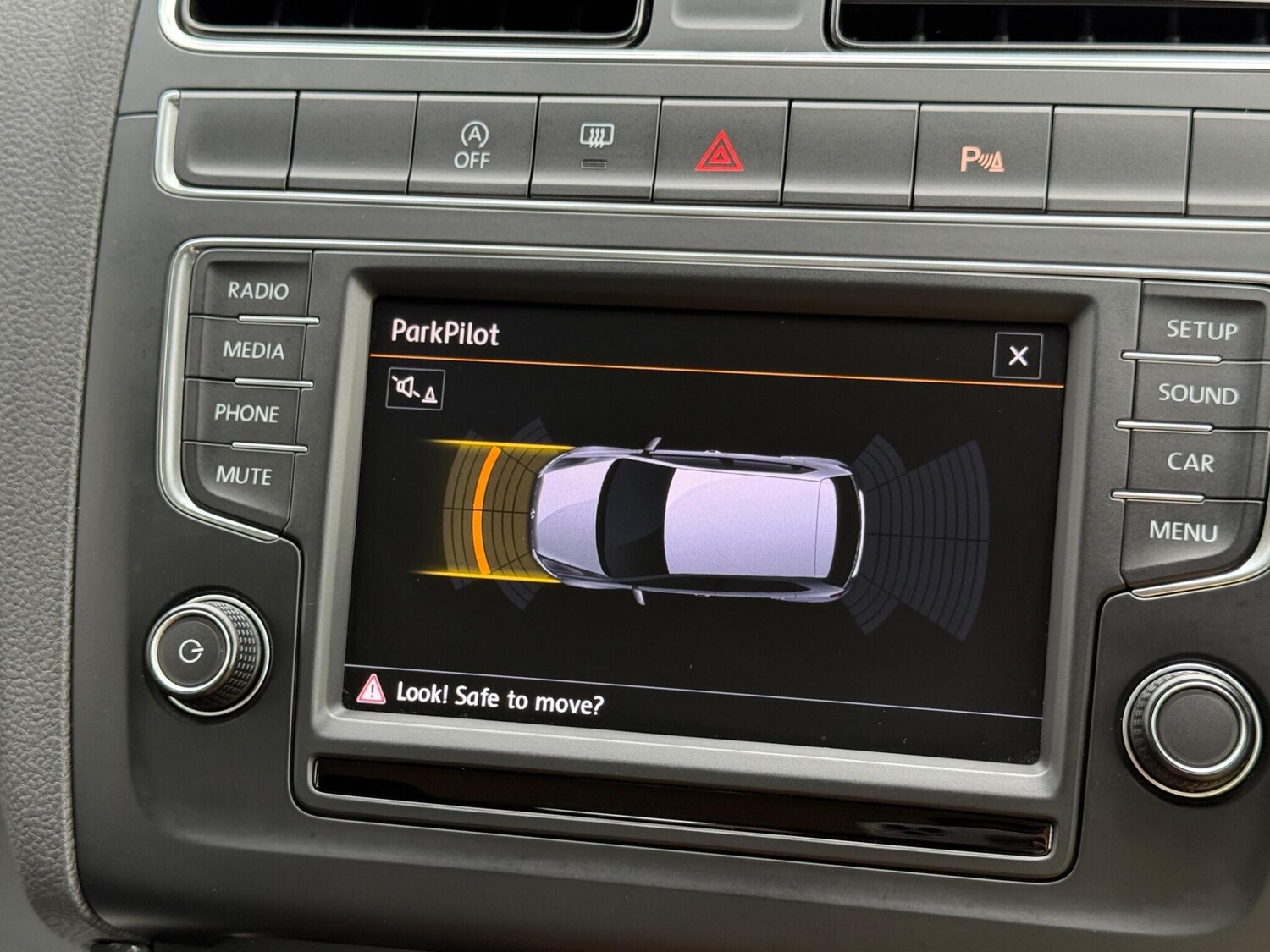 Used Volkswagen Polo 2015 for sale - 76153033: Photo 41