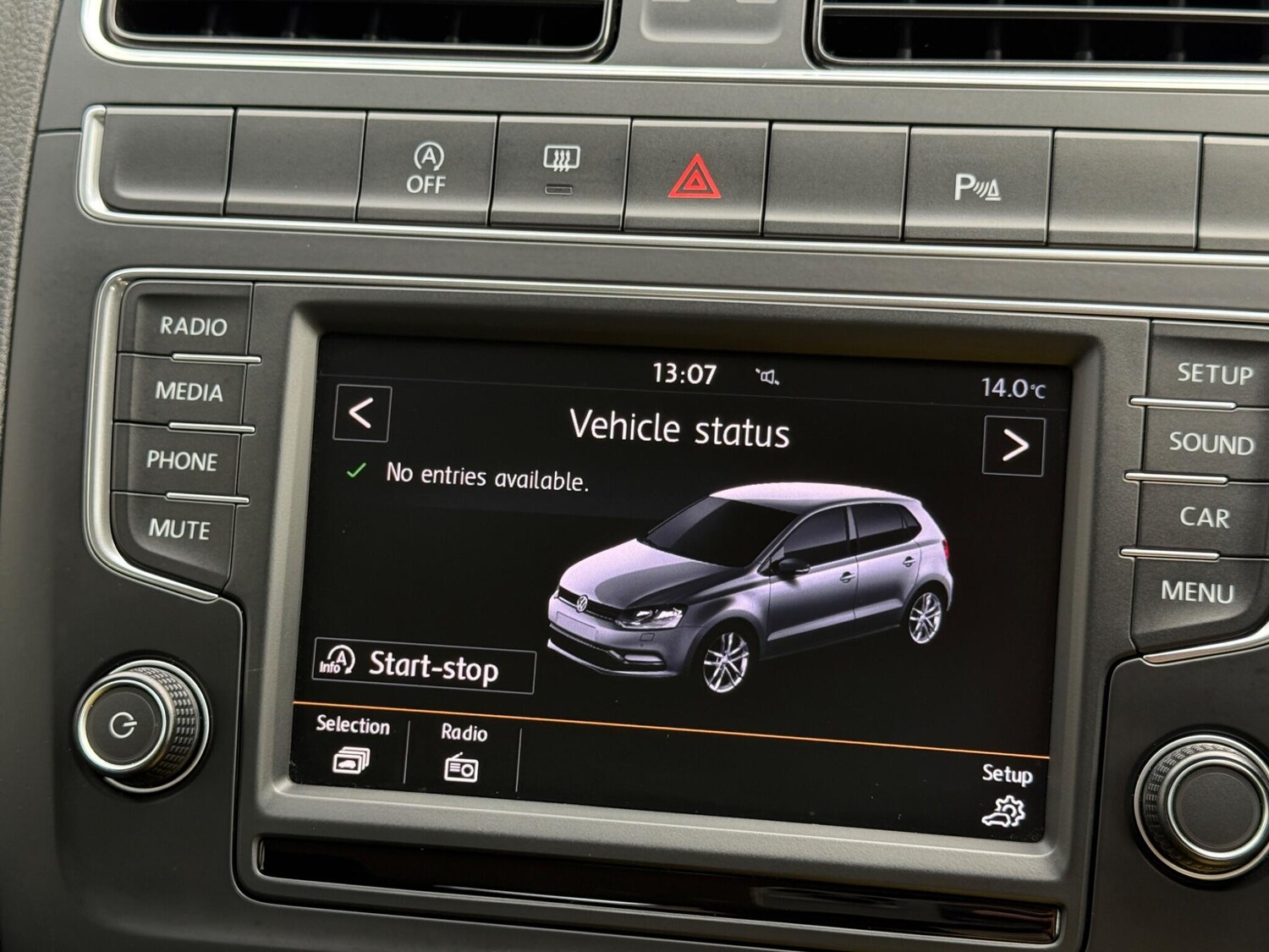 Used Volkswagen Polo 2015 for sale - 76153033: Photo 43