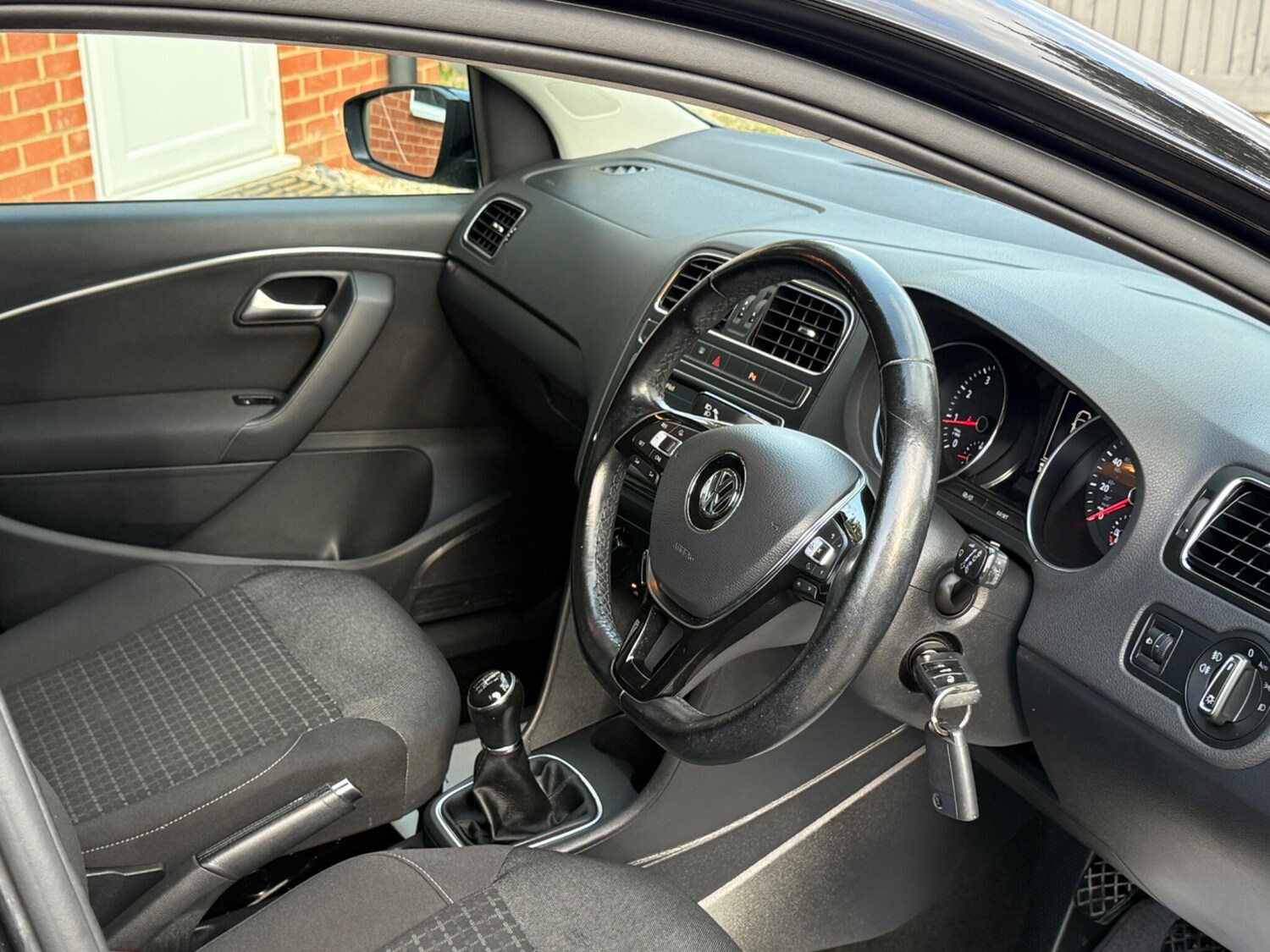 Used Volkswagen Polo 2017 for sale - 76109103: Photo 13