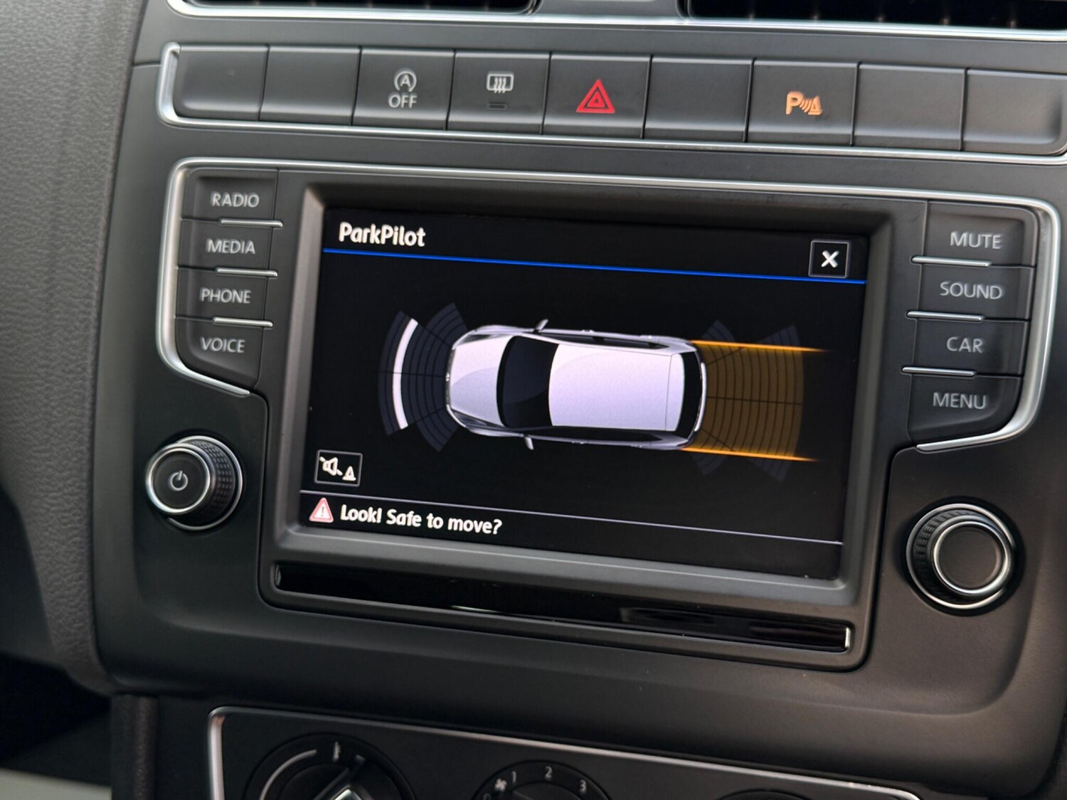 Used Volkswagen Polo 2017 for sale - 76109103: Photo 42