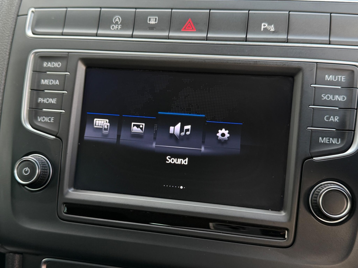 Used Volkswagen Polo 2017 for sale - 76109103: Photo 64