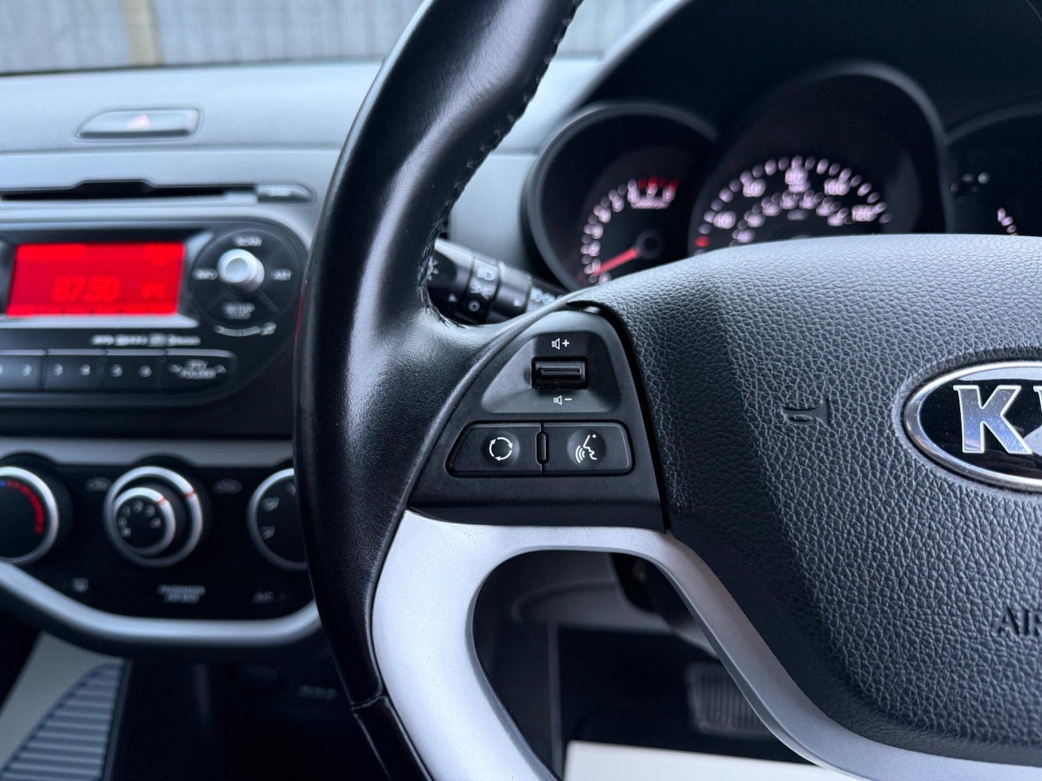 Used Kia Picanto 2013 for sale - 77001980: Photo 28