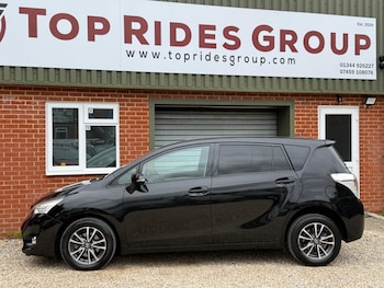 Used Toyota Verso 2014 for sale - 77982533: Photo