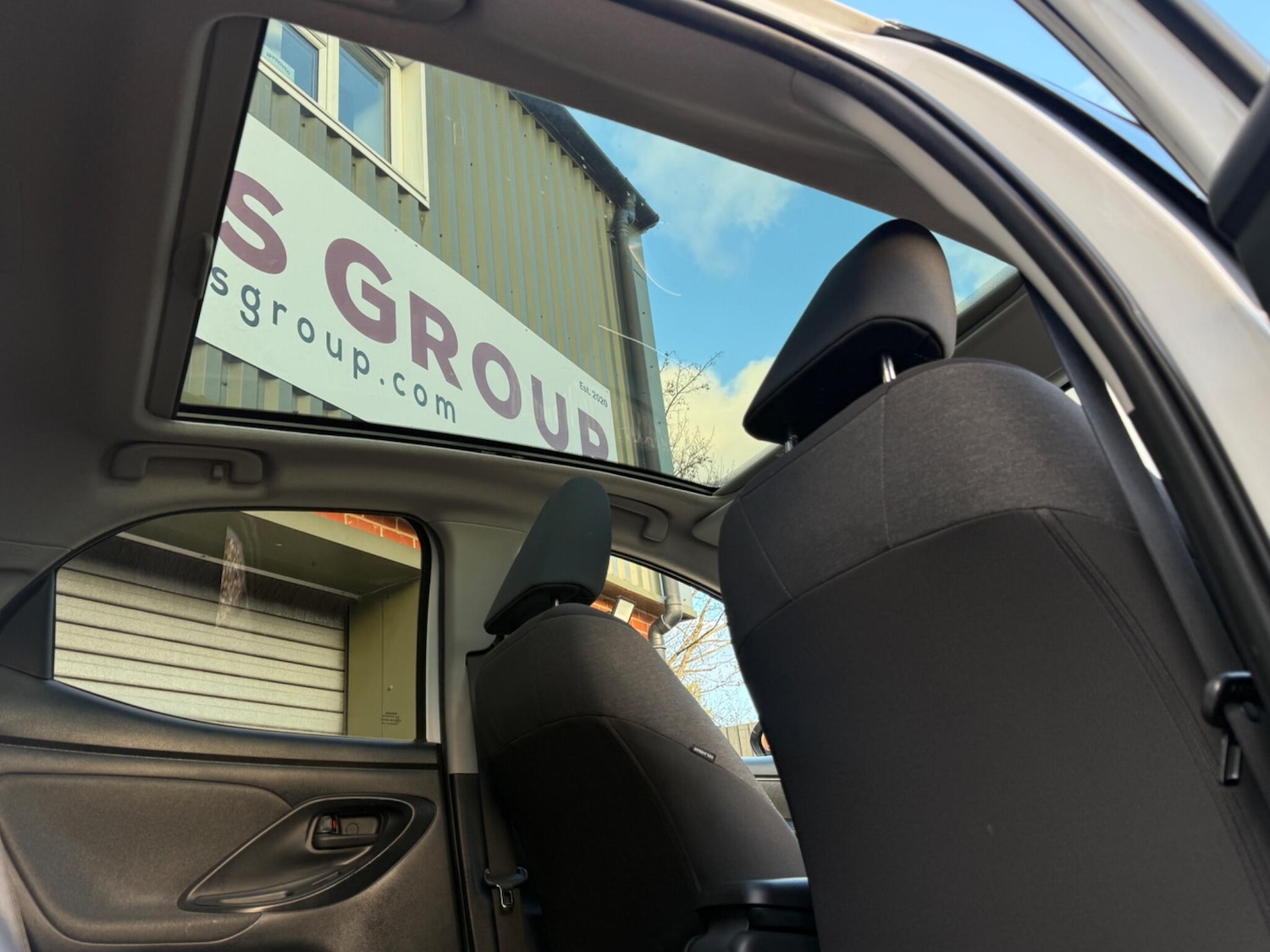 Used Toyota Yaris 2021 for sale - 77001988: Photo 22