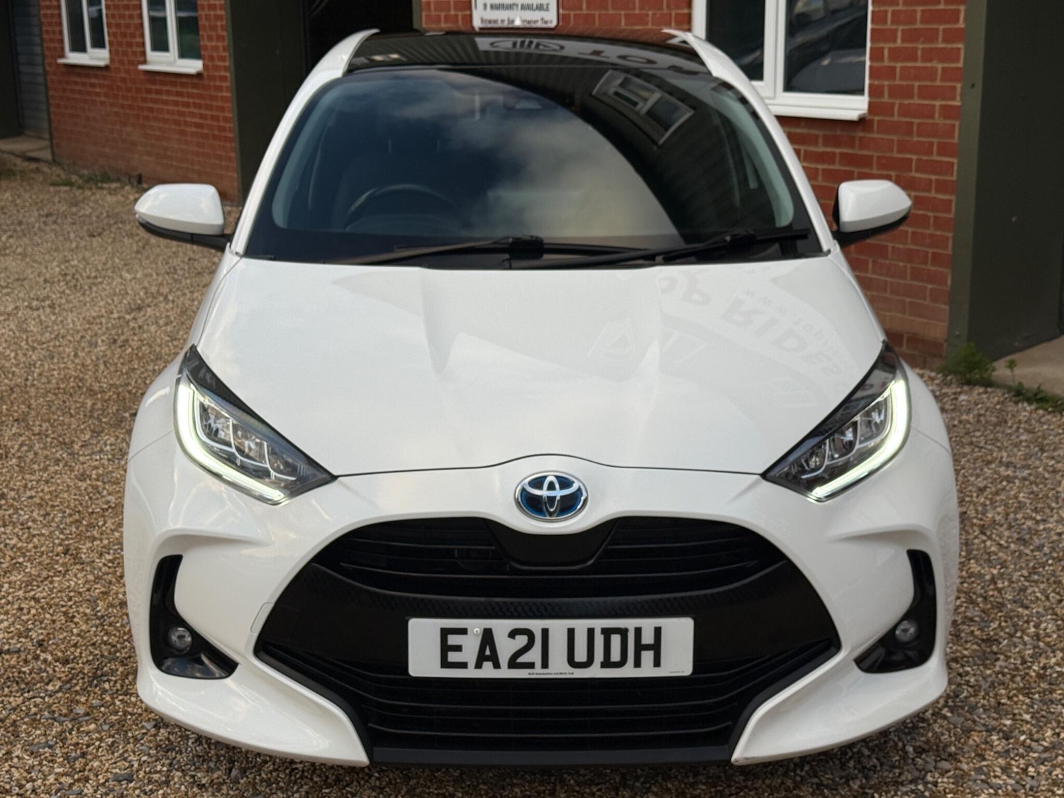 Used Toyota Yaris 2021 for sale - 77001988: Photo 3