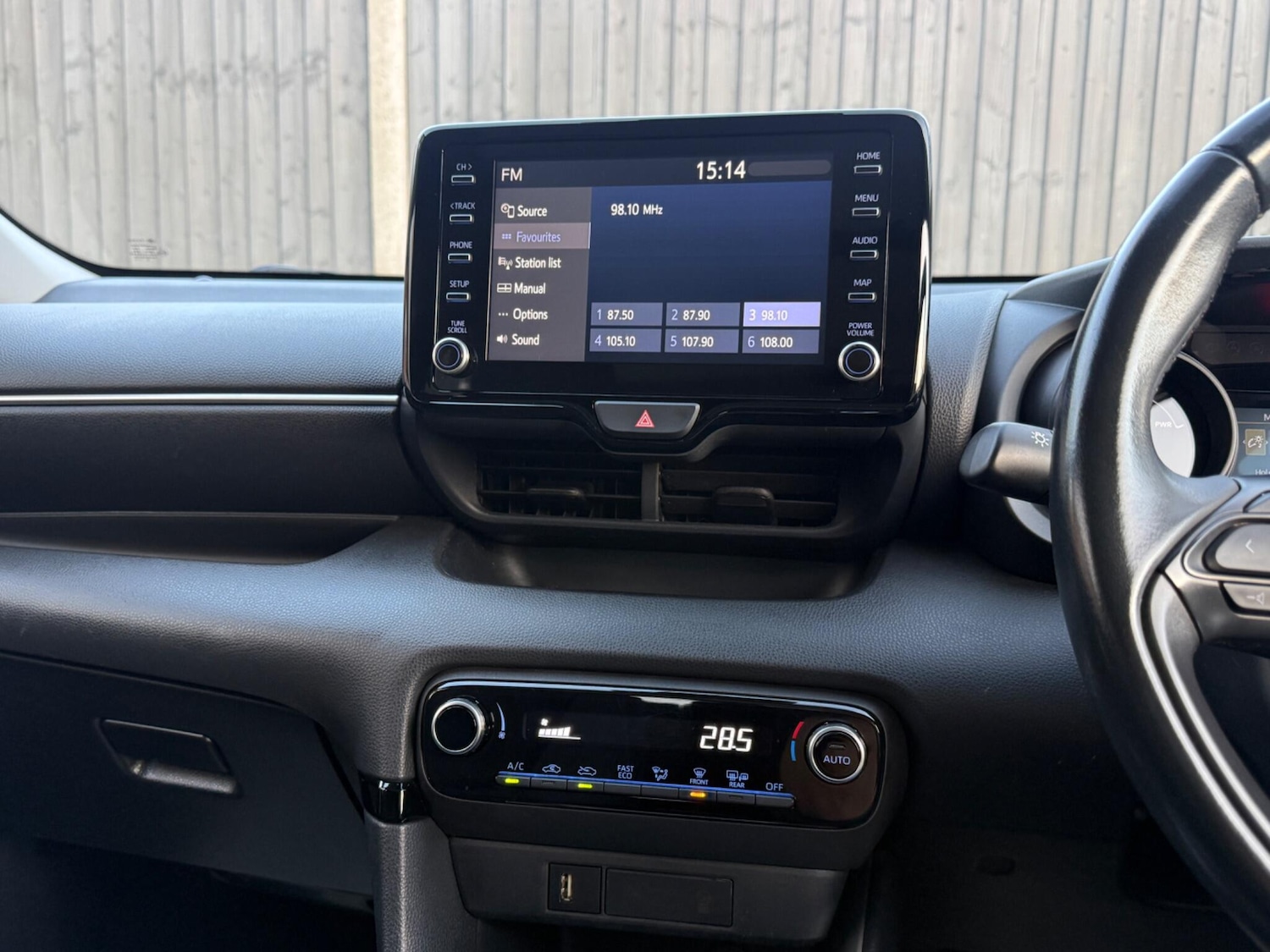 Used Toyota Yaris 2021 for sale - 77001988: Photo 48