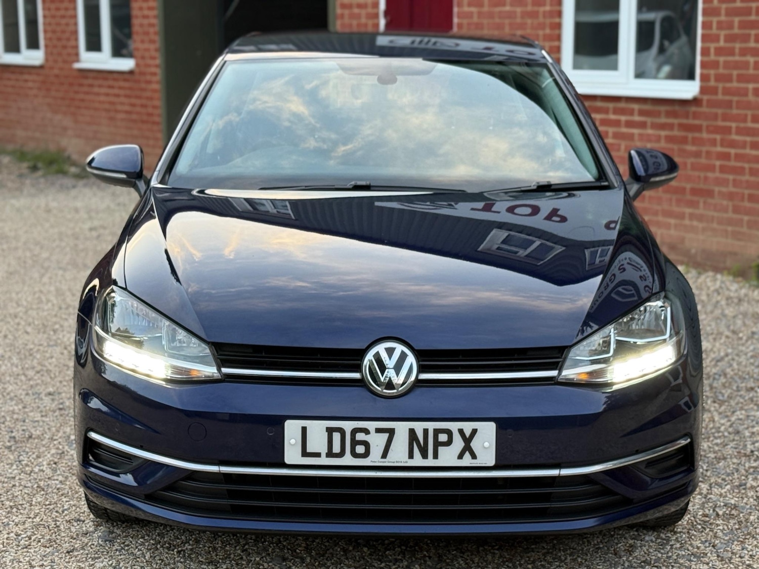 Used Volkswagen Golf 2017 for sale - 77001971: Photo 3