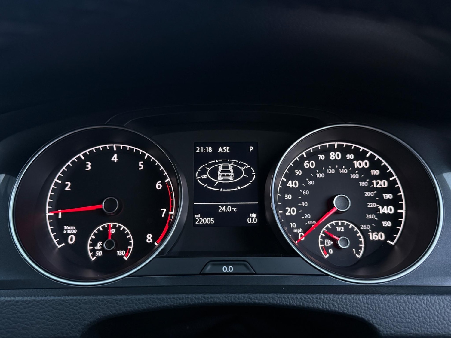 Used Volkswagen Golf 2017 for sale - 77001971: Photo 40