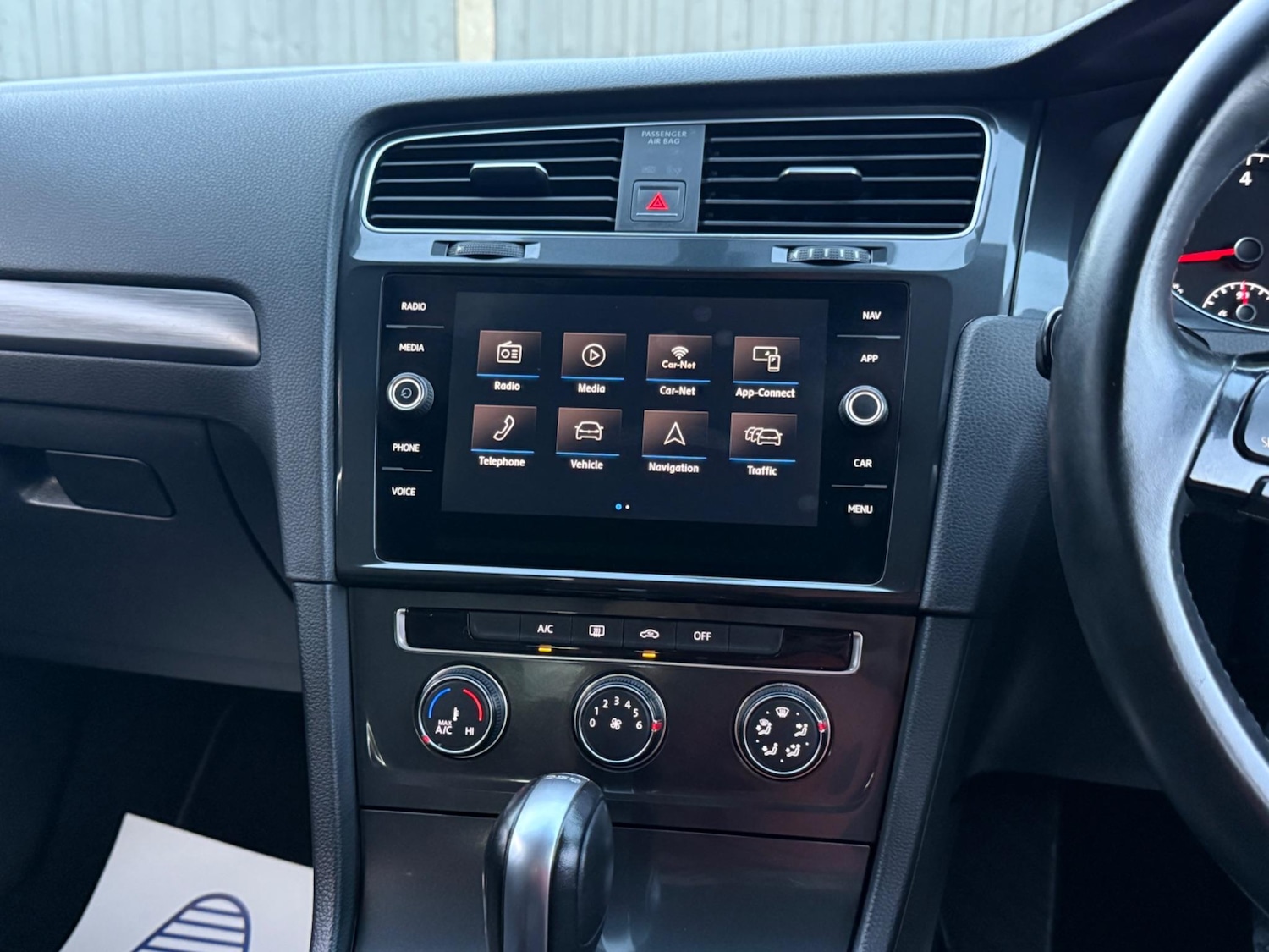 Used Volkswagen Golf 2017 for sale - 77001971: Photo 50