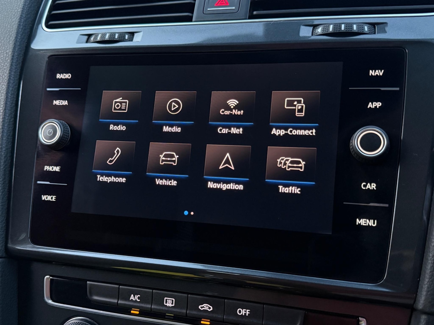 Used Volkswagen Golf 2017 for sale - 77001971: Photo 51