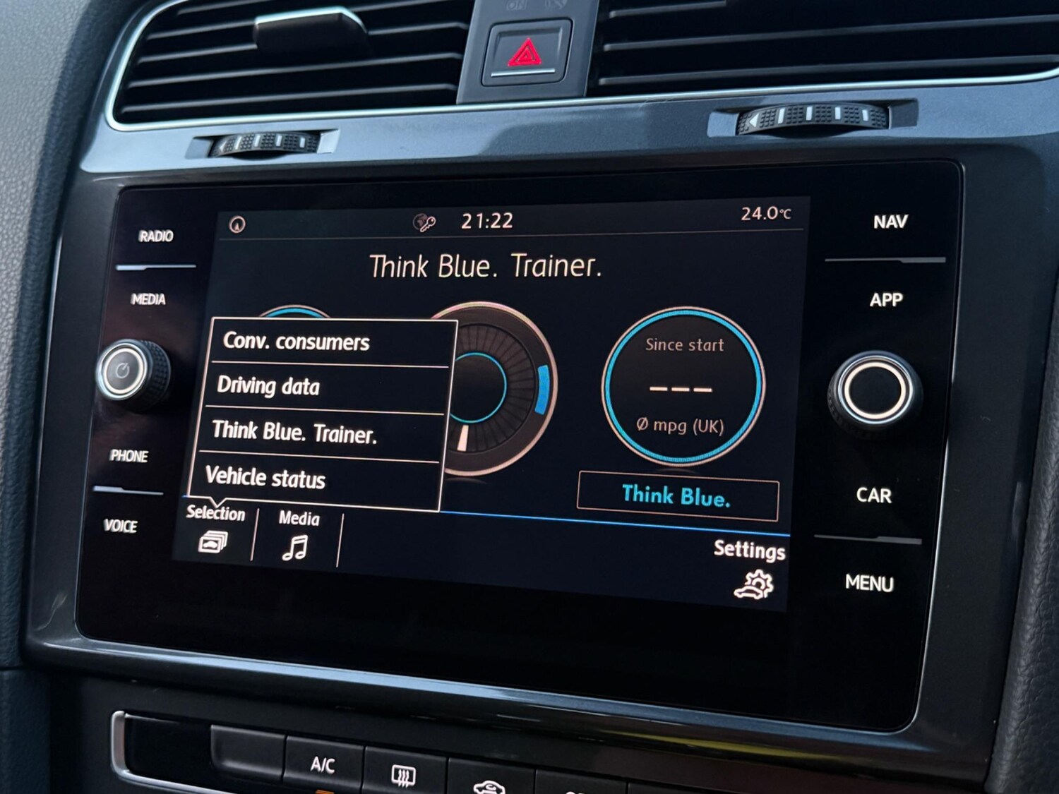 Used Volkswagen Golf 2017 for sale - 77001971: Photo 58