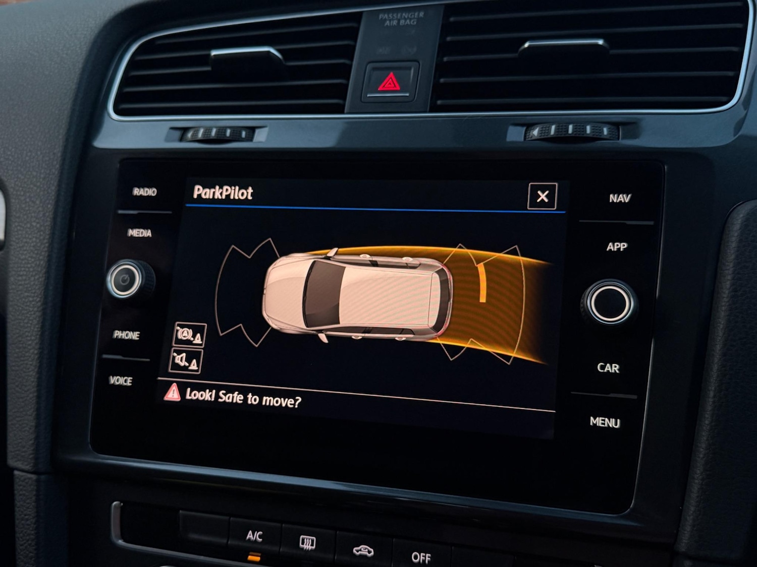 Used Volkswagen Golf 2017 for sale - 77001971: Photo 7