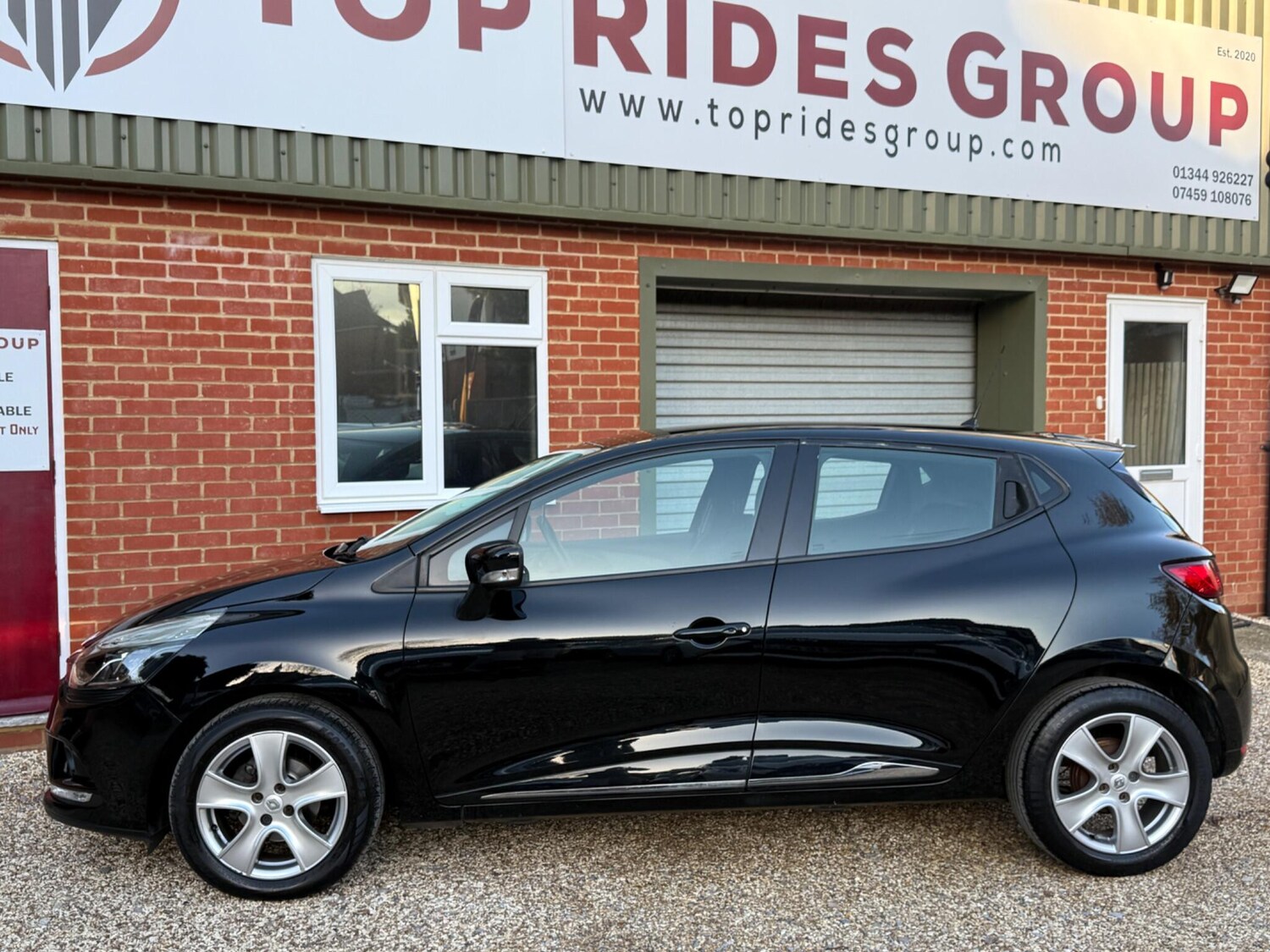 Used Renault Clio 2017 for sale - 76781092: Photo 17