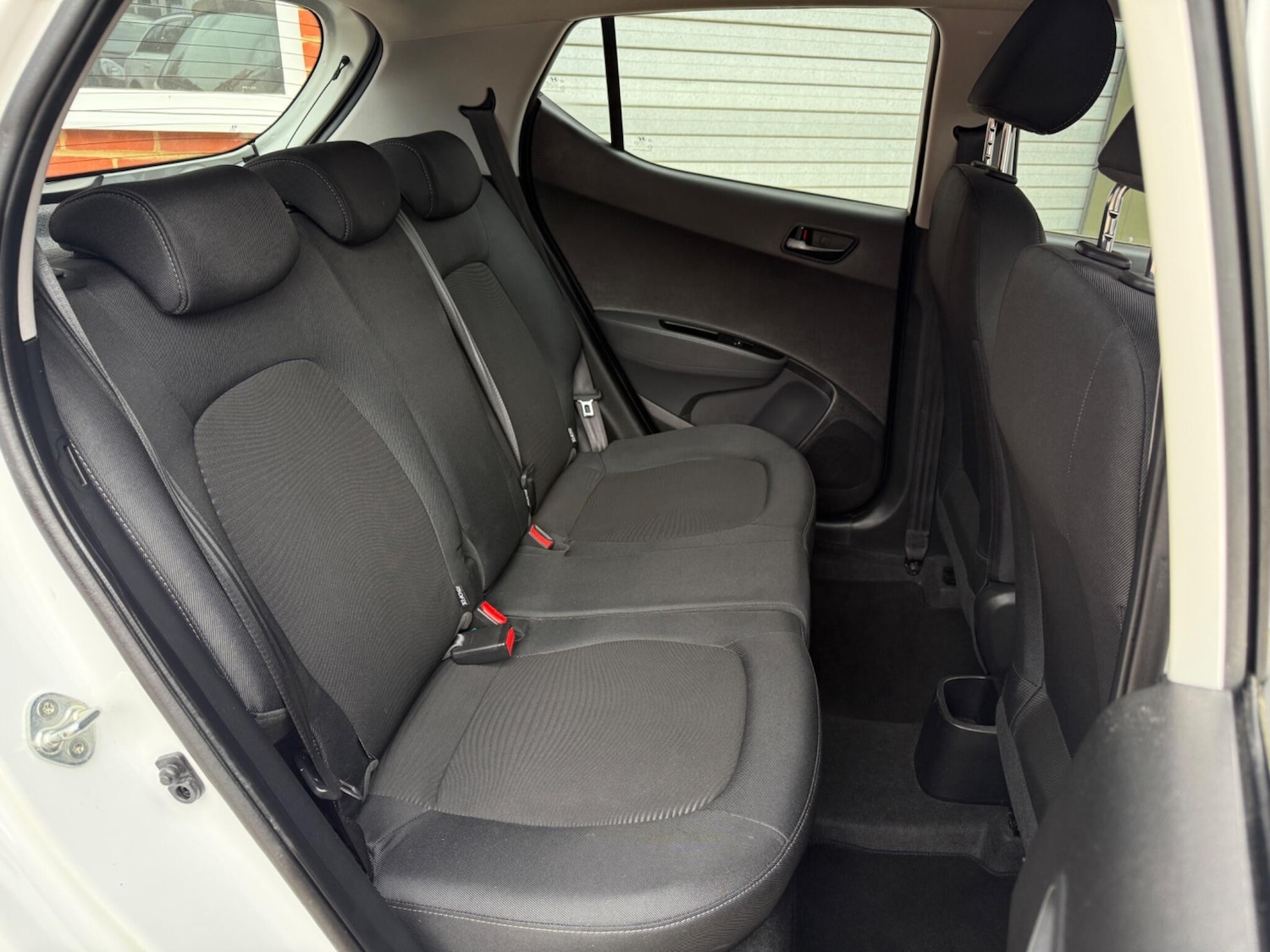 Used Hyundai i10 2018 for sale - 76337052: Photo 17