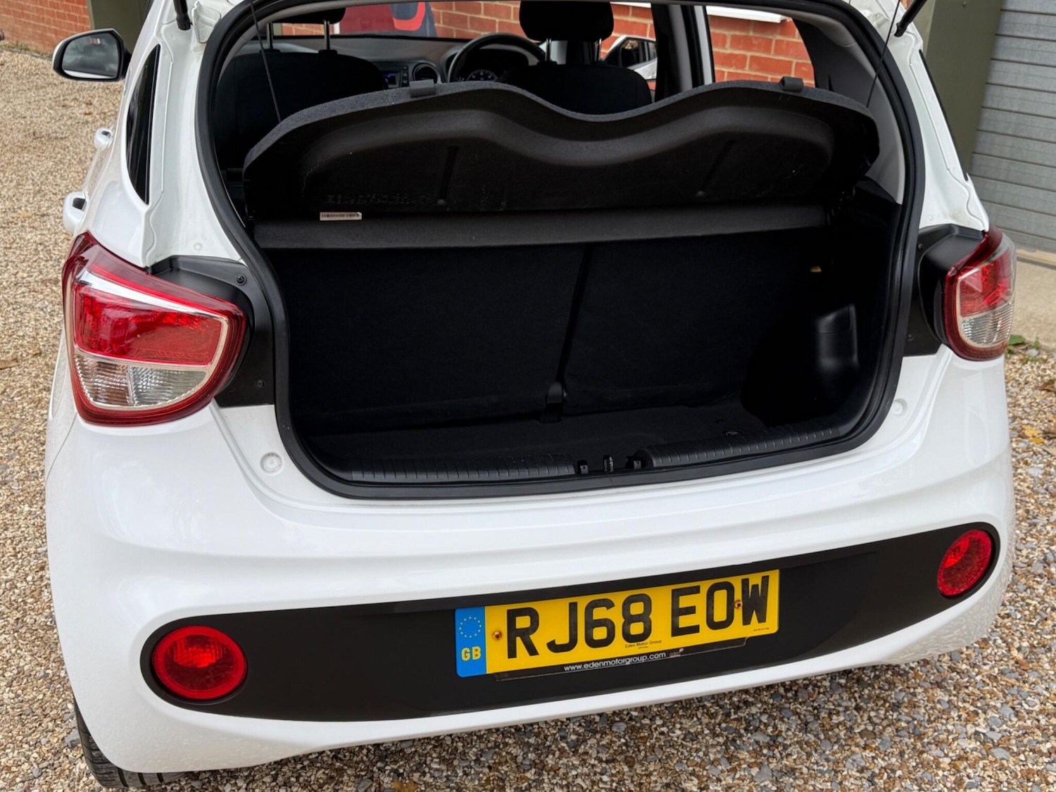 Used Hyundai i10 2018 for sale - 76337052: Photo 19