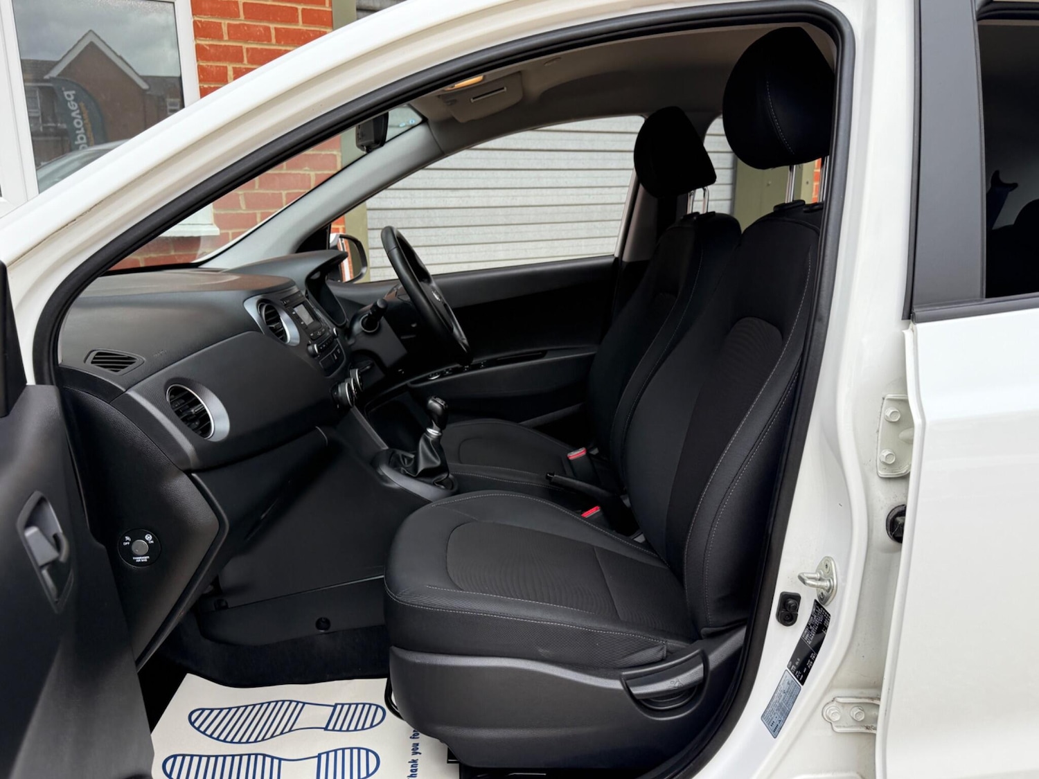 Used Hyundai i10 2018 for sale - 76337052: Photo 26