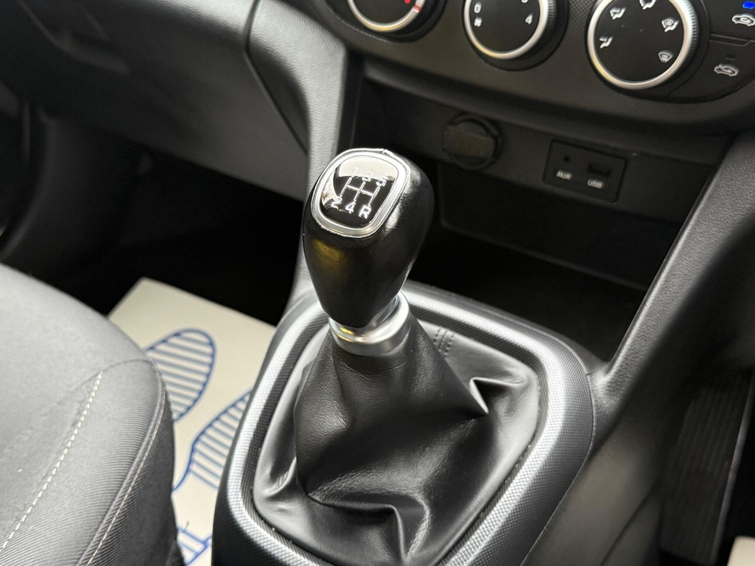 Used Hyundai i10 2018 for sale - 76337052: Photo 35