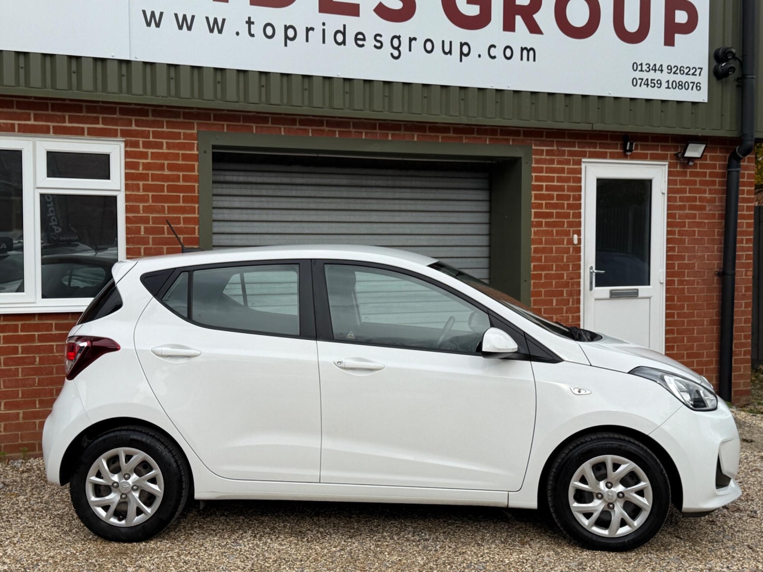 Used Hyundai i10 2018 for sale - 76337052: Photo 8