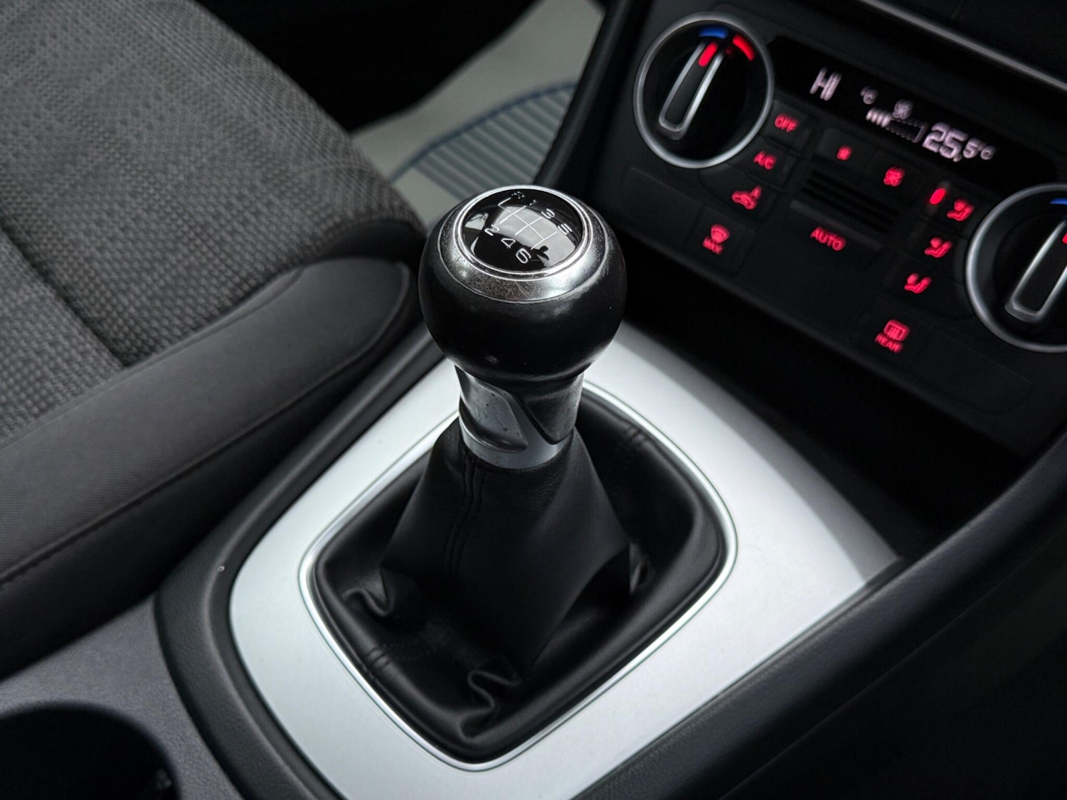 Used Audi Q3 2017 for sale - 77001994: Photo 34