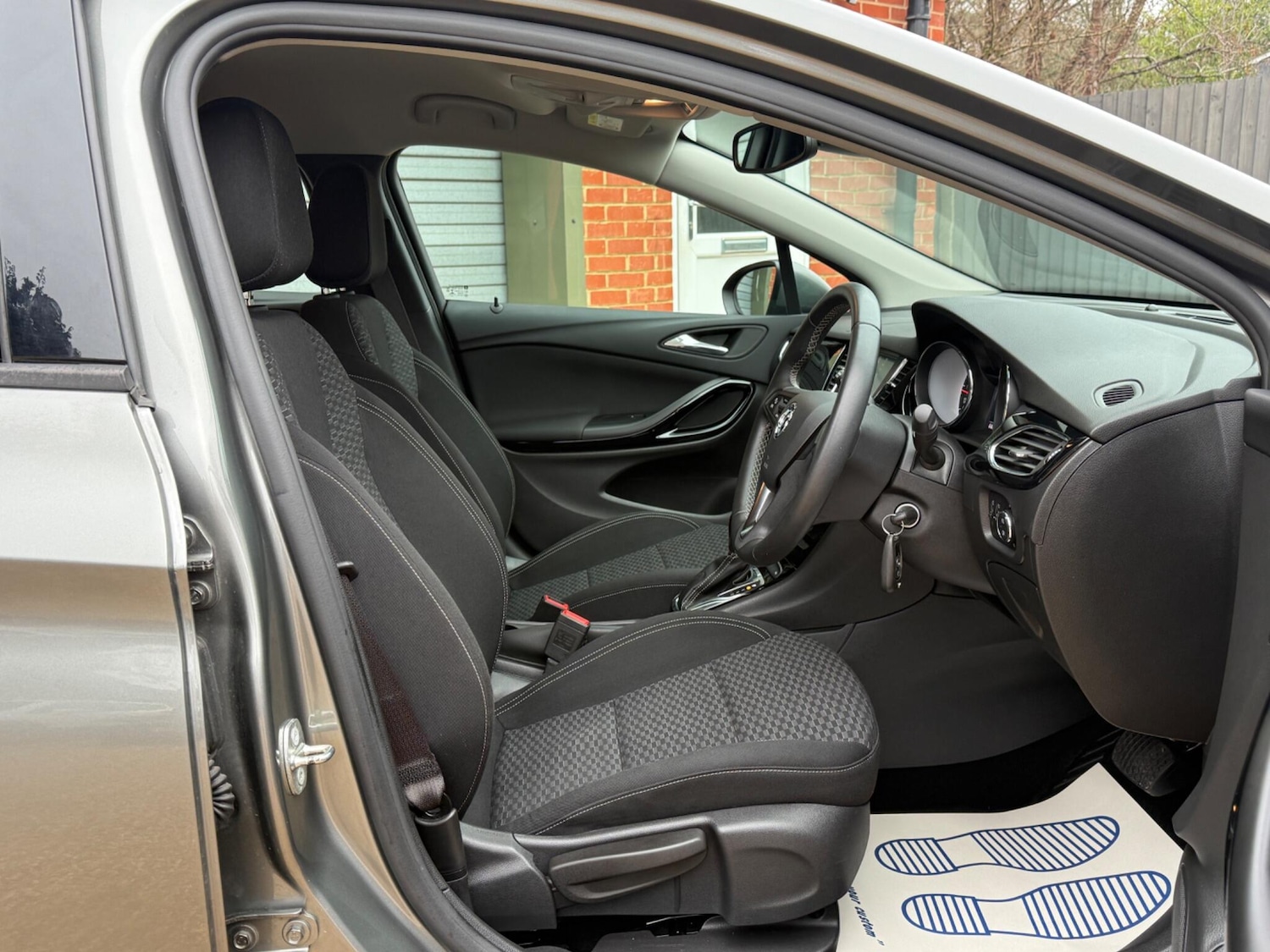 Used Vauxhall Astra 2018 for sale - 77001989: Photo 14