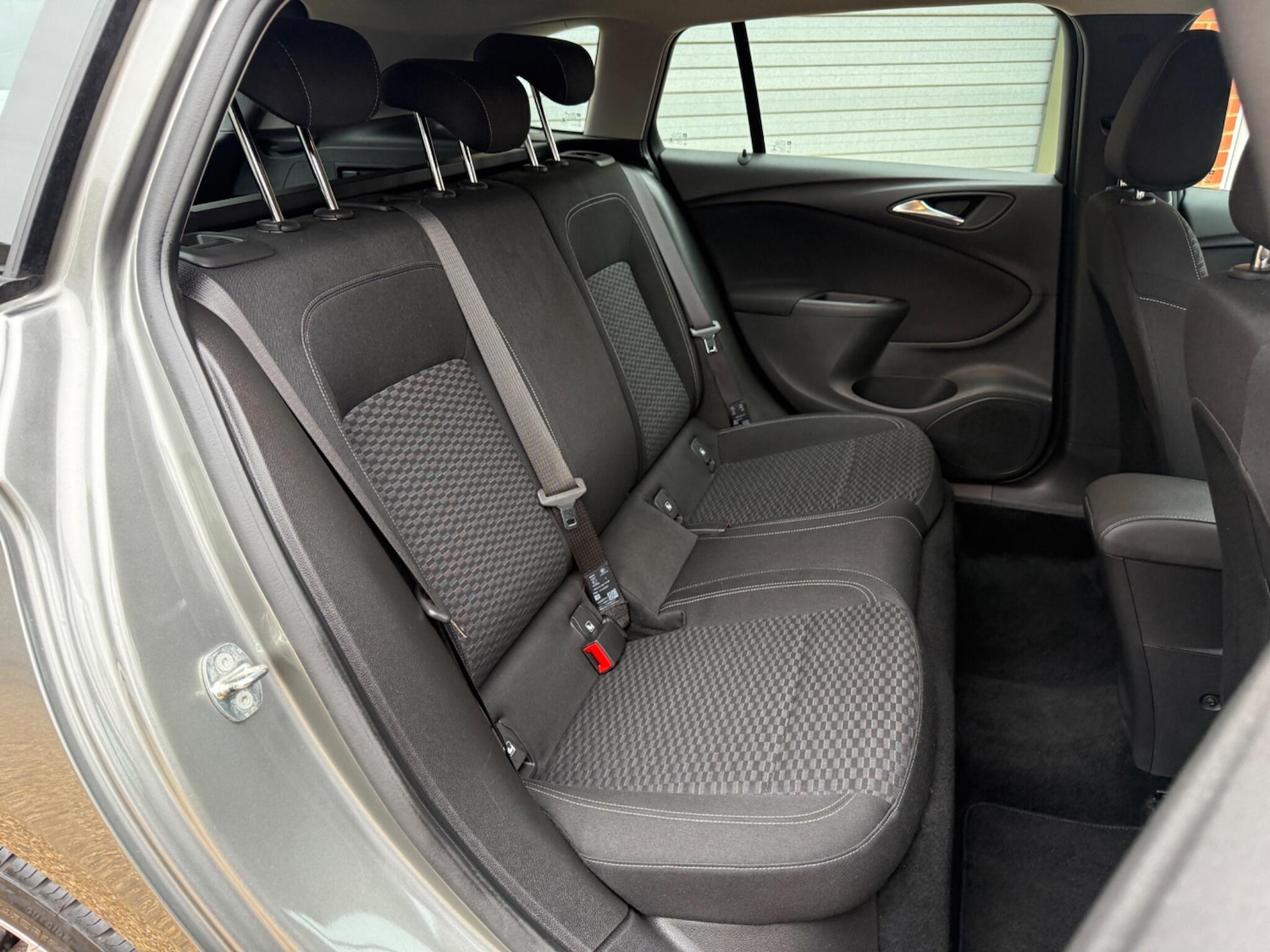 Used Vauxhall Astra 2018 for sale - 77001989: Photo 19