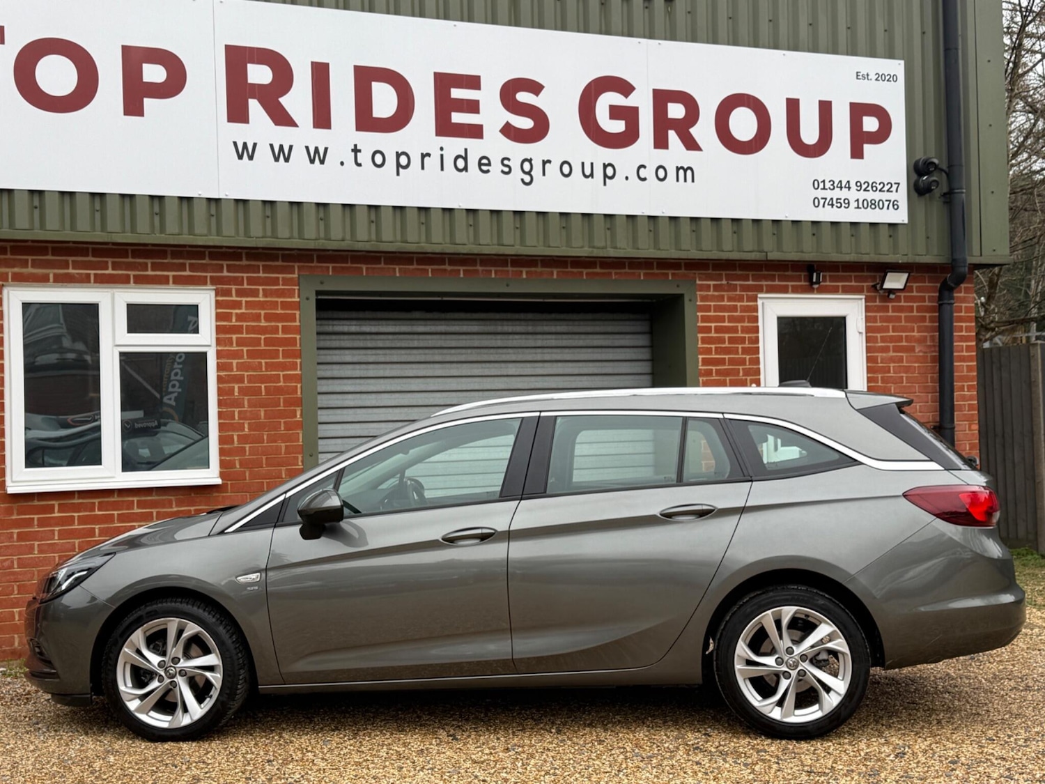 Used Vauxhall Astra 2018 for sale - 77001989: Photo 2