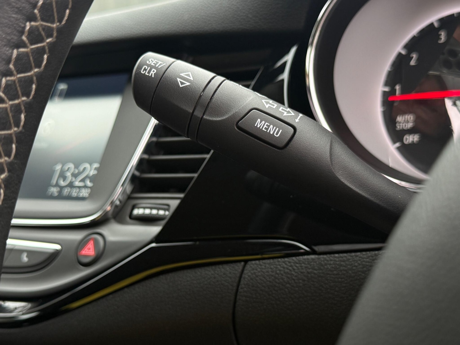 Used Vauxhall Astra 2018 for sale - 77001989: Photo 34