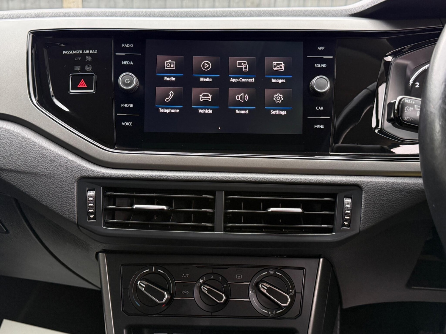 Used Volkswagen Polo 2018 for sale - 77001970: Photo 14