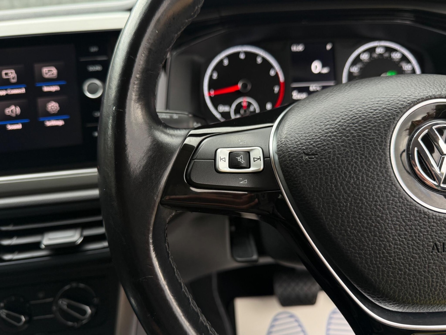 Used Volkswagen Polo 2018 for sale - 77001970: Photo 29