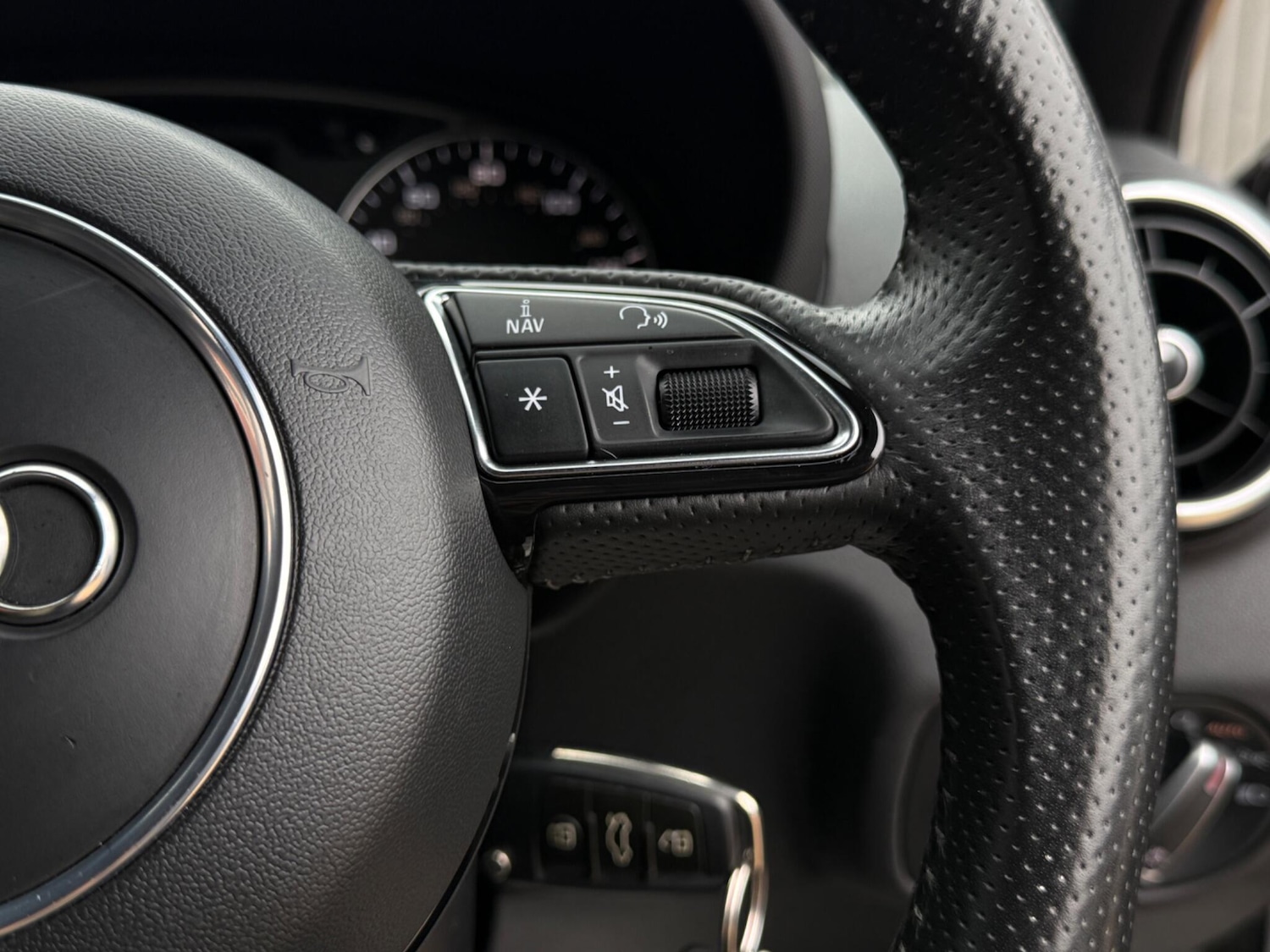 Used Audi A1 2012 for sale - 77305341: Photo 30