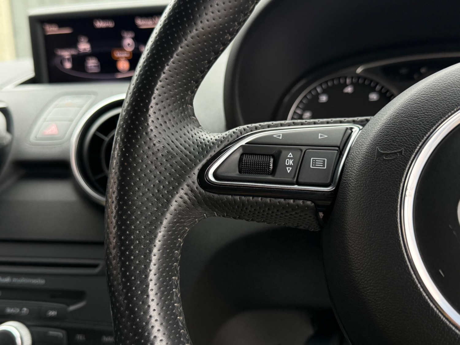 Used Audi A1 2012 for sale - 77305341: Photo 31