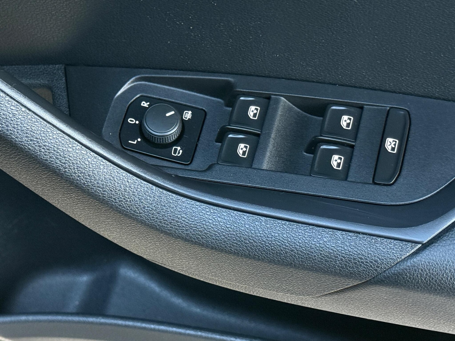 Used Skoda Karoq for sale - 77704937: Photo 17