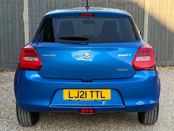 Used Suzuki Swift 2021 for sale - 79374641: Photo