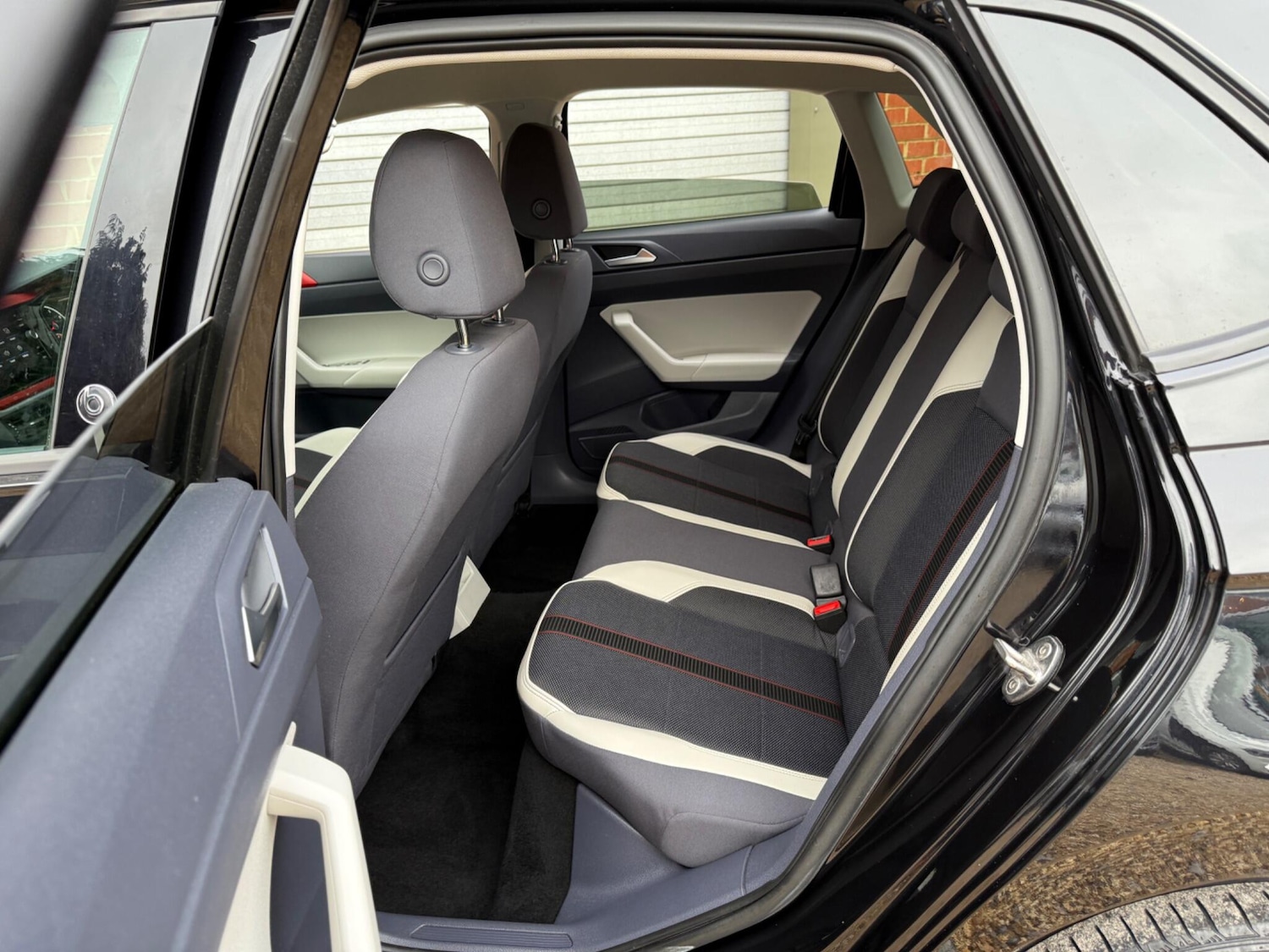 Used Volkswagen Polo 2018 for sale - 77424548: Photo 10