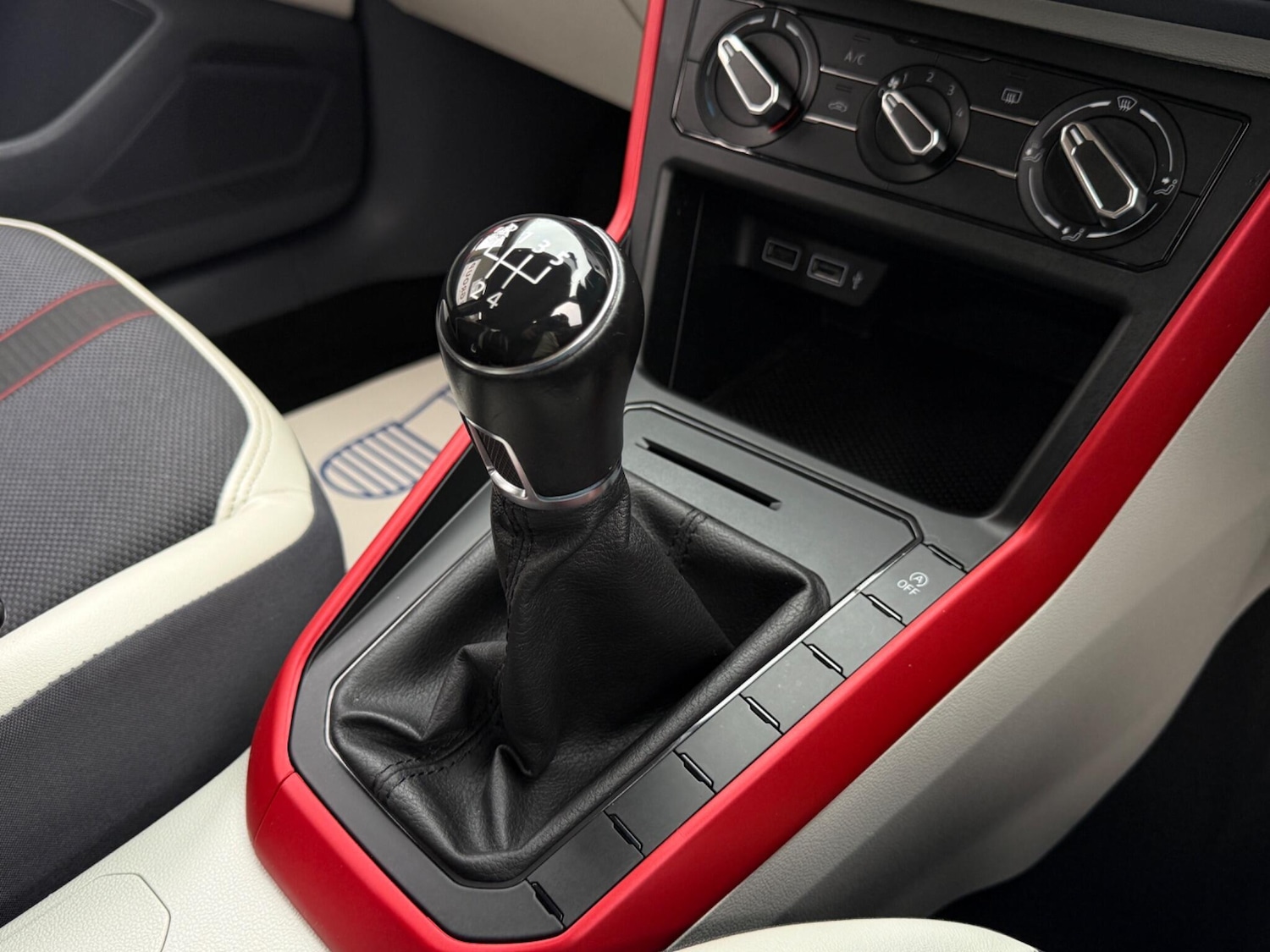 Used Volkswagen Polo 2018 for sale - 77424548: Photo 12