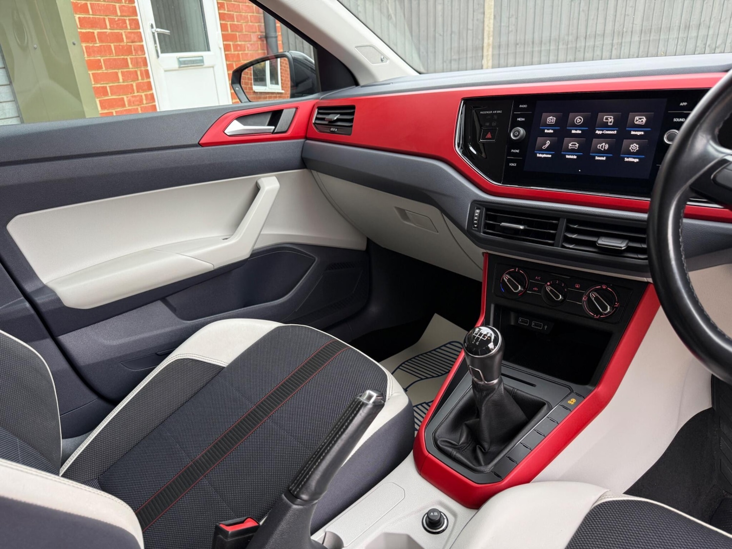 Used Volkswagen Polo 2018 for sale - 77424548: Photo 18