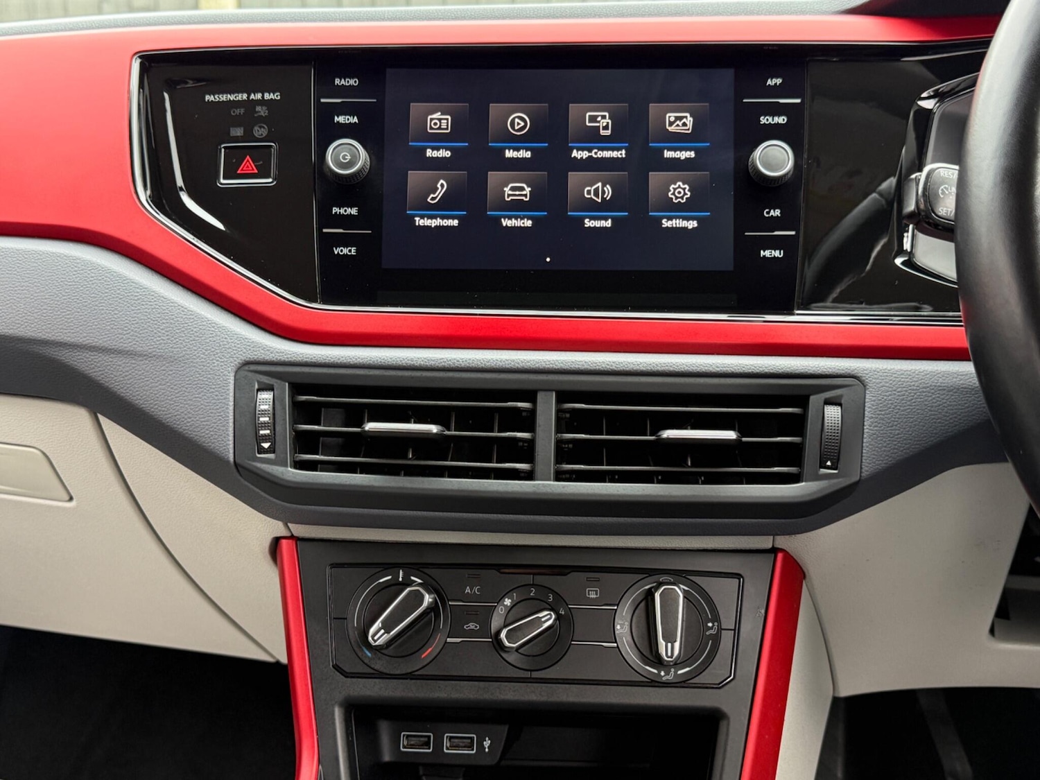 Used Volkswagen Polo 2018 for sale - 77424548: Photo 8