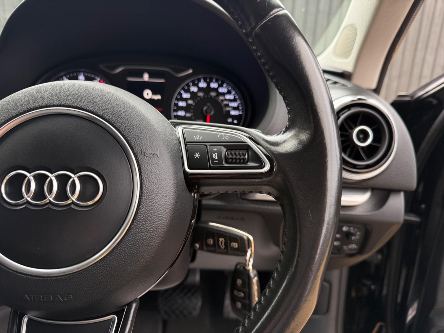 Used Audi A3 2016 for sale - 76780564: Photo 26